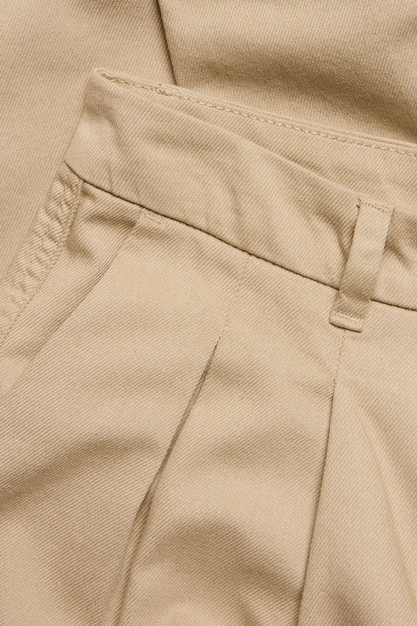 パンツ kami Krótsze spodnie z zaszewkami | Beżowy | Kobieta | Kappahl