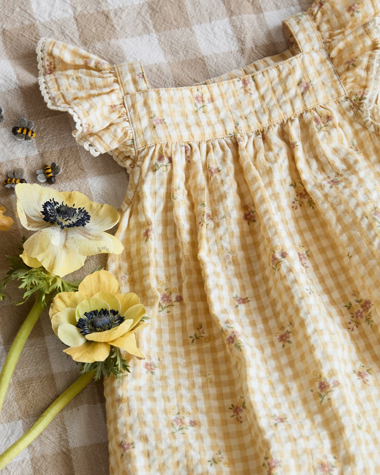 Blommig jumpsuit från Newbie.