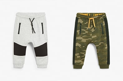 Spodnie dziecięce w kamuflażu i kolorze szarym