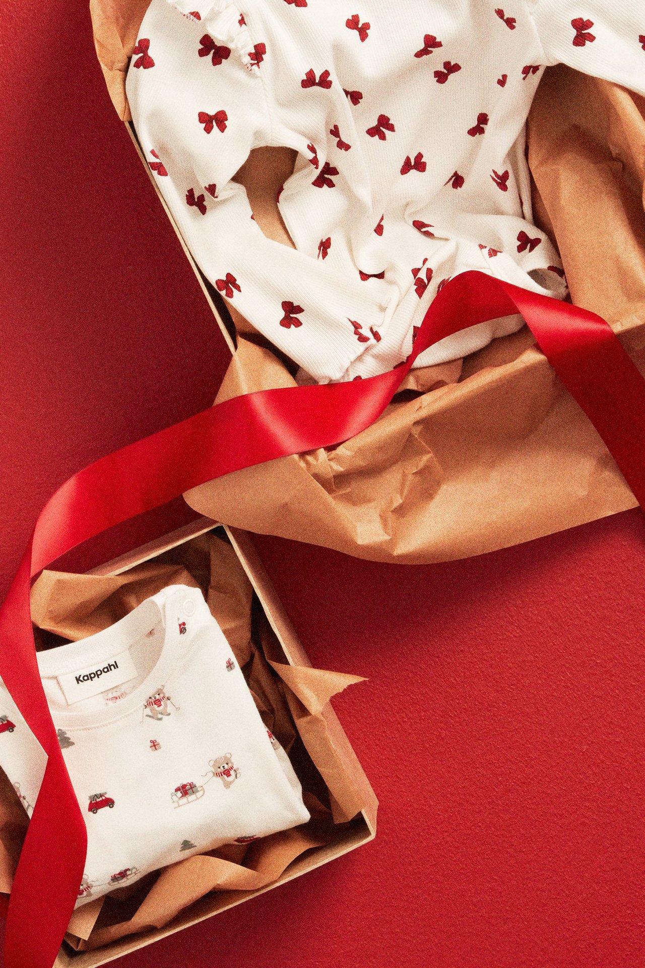 Bodyt vauvoille Kappahlista.