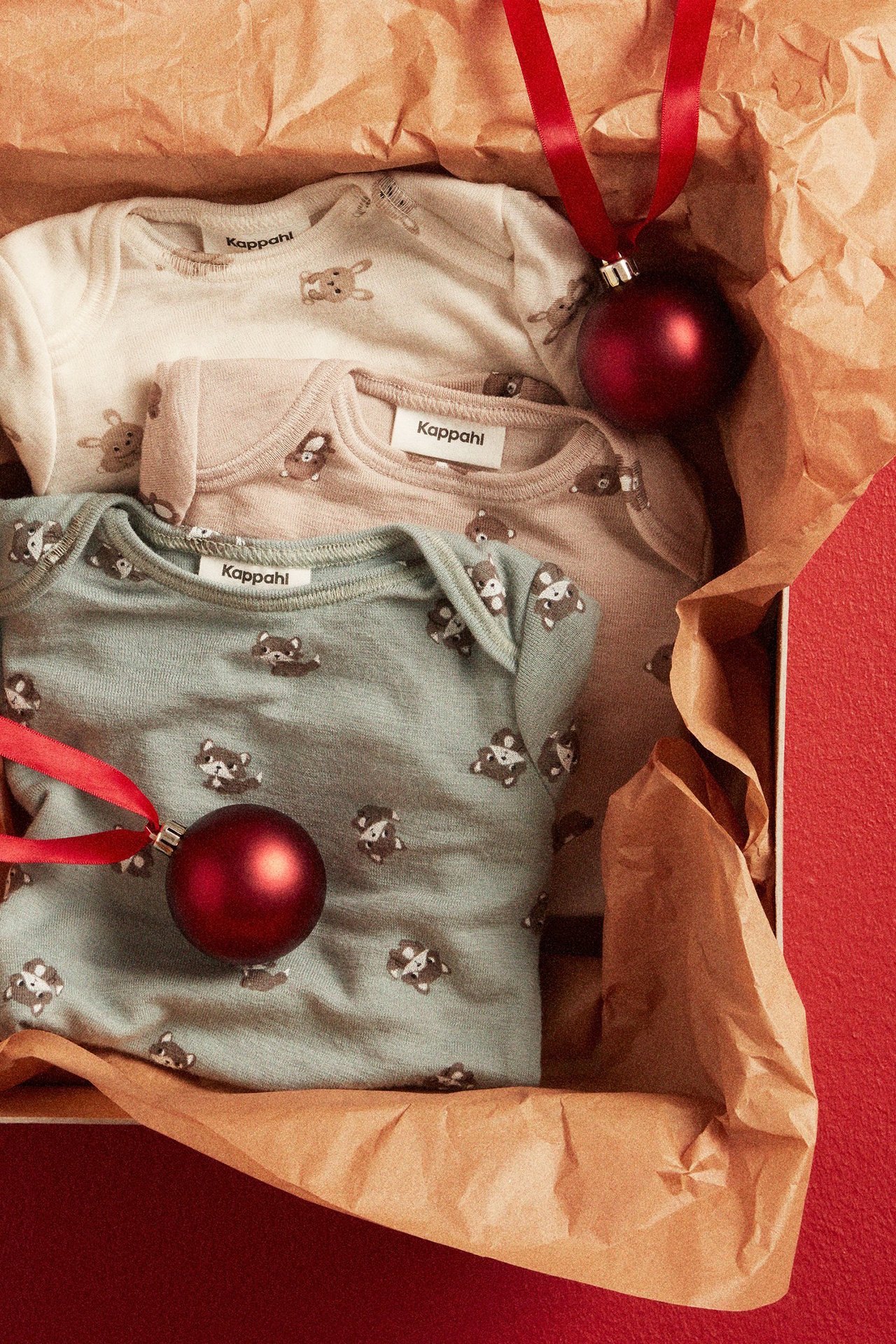 Villabodyt vauvoille Kappahlista.