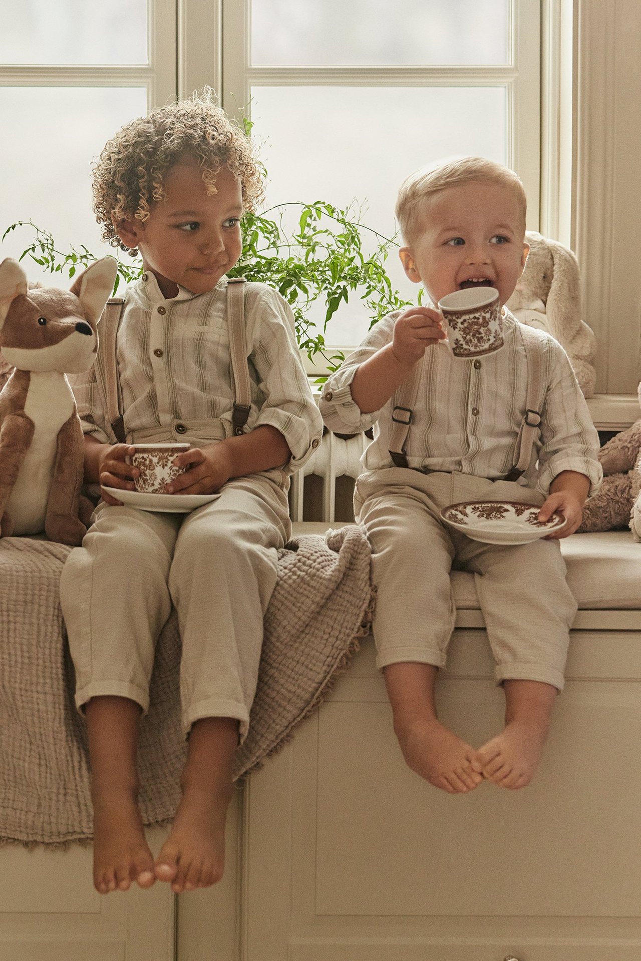 Matchande kläder för syskonmatchning från Newbie.