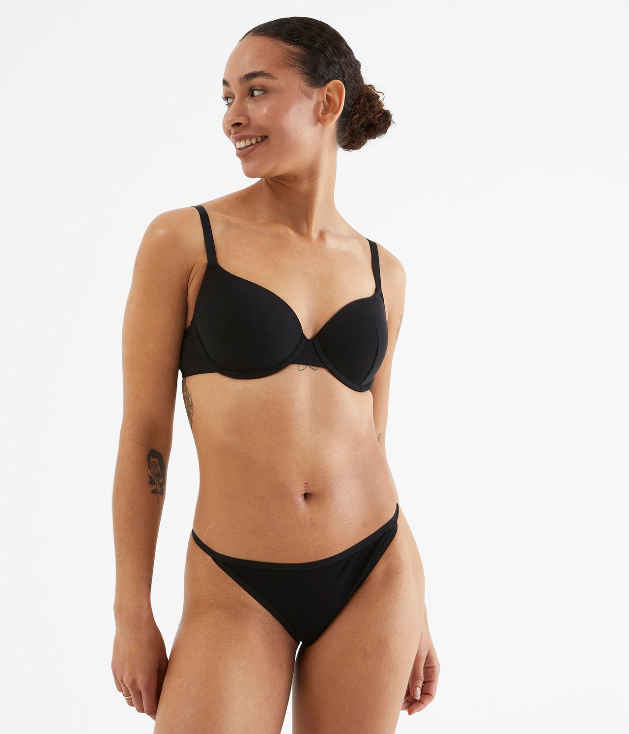 Stringtrosa 3-pack i bomull - Svart - 2