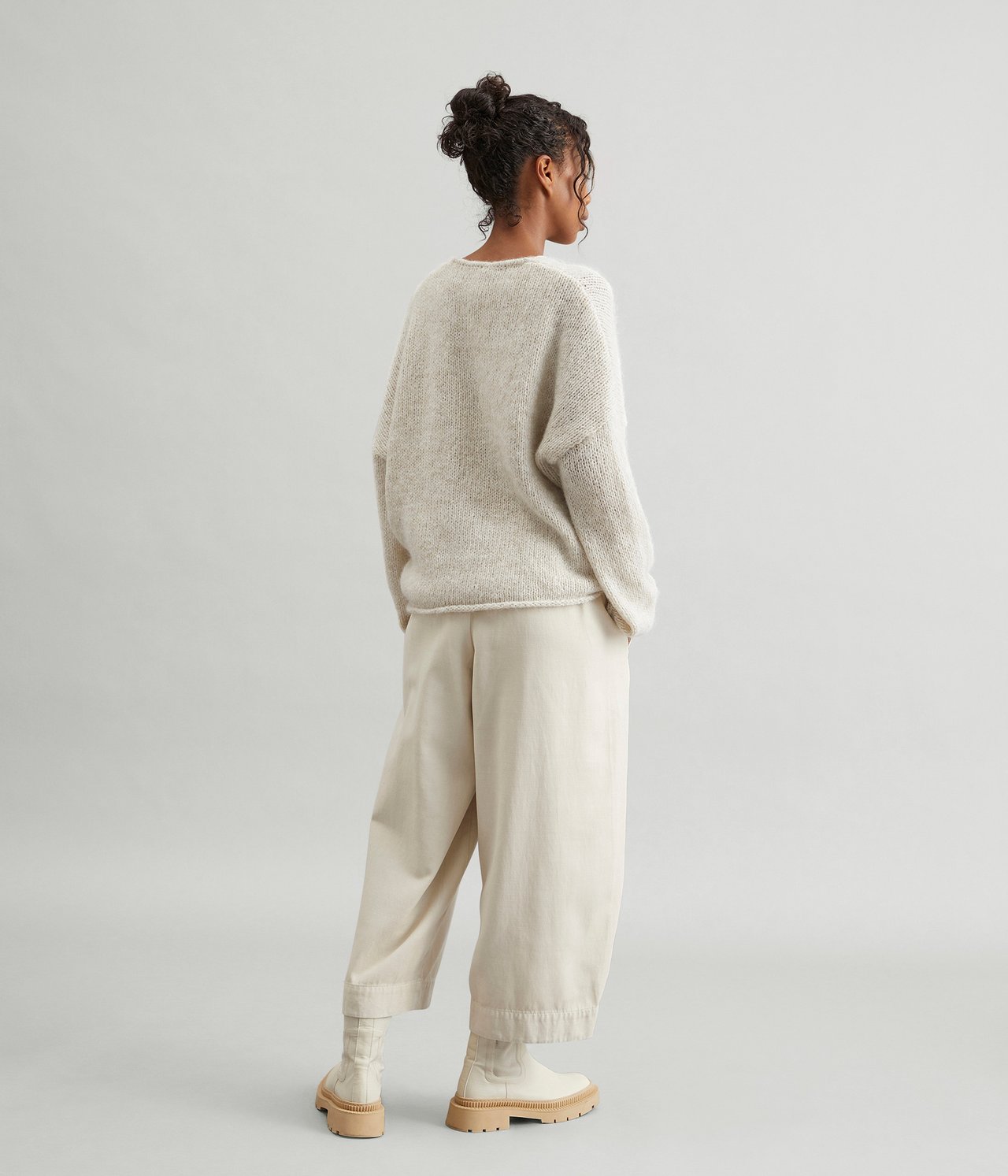 Dzianinowy sweter - Jasnobeżowy - 5