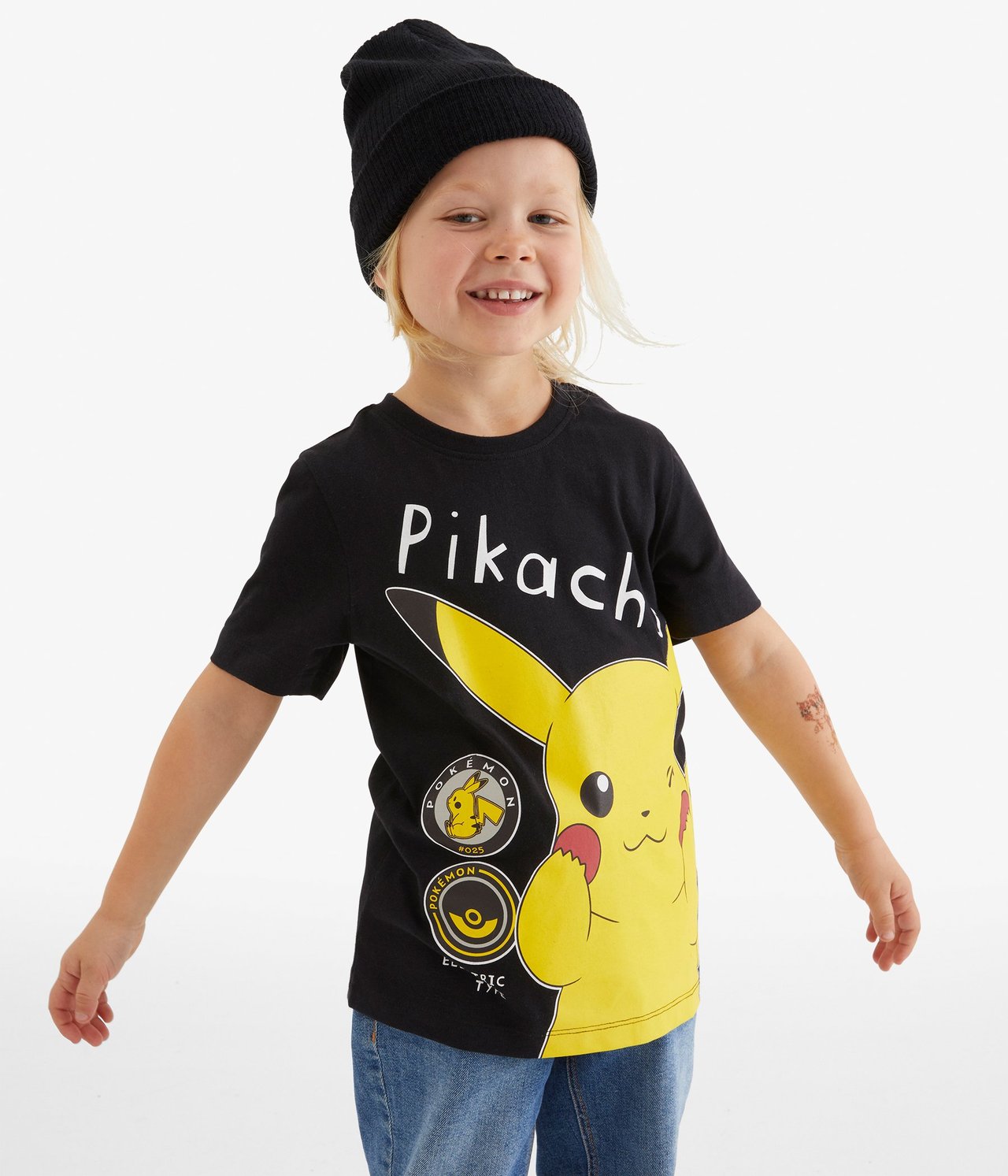 T-paita, Pikachu - Musta - 1