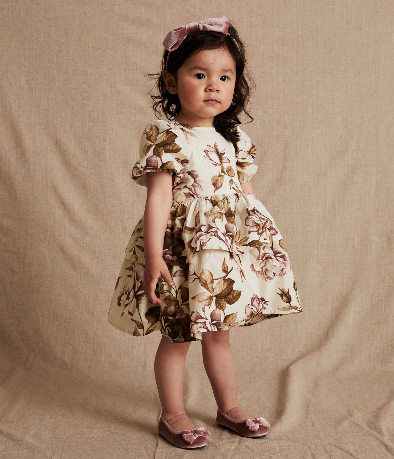 Kukkakuvioinen mekko - Vaaleanbeige - 1