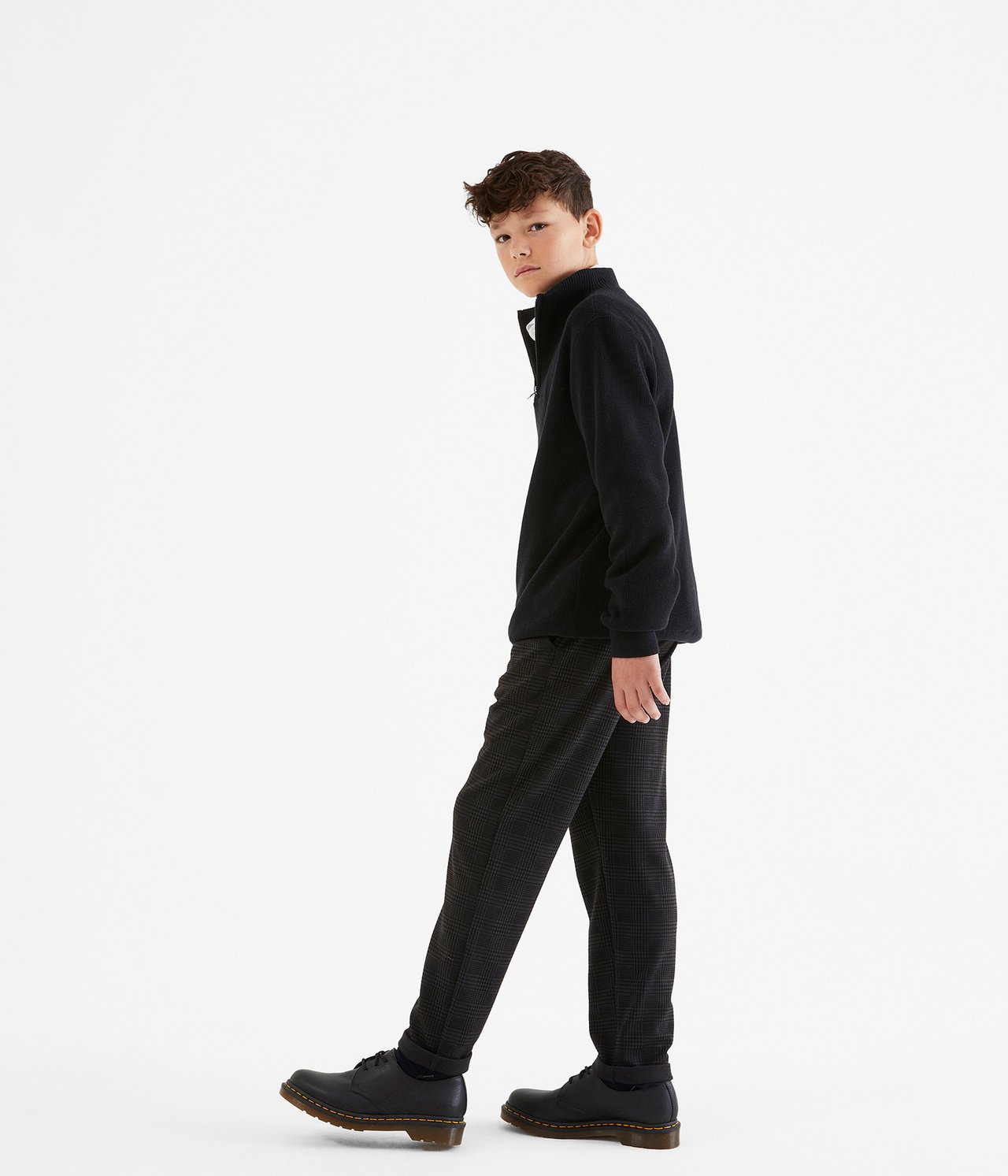 Dzianinowy sweter - Czarne - 4