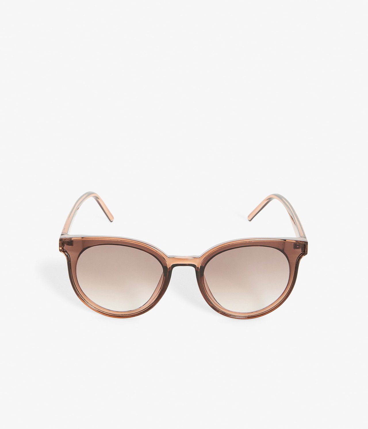 Frontvisning av brune solbriller i plast med avrundede rammer og tonede glass.