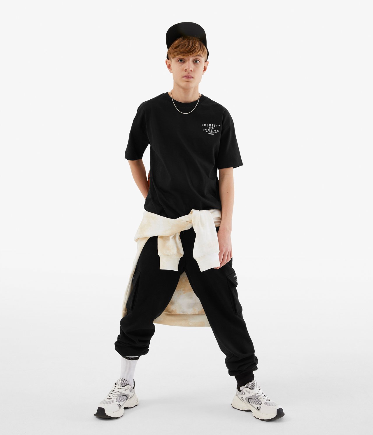 Oversized T-skjorte med trykk på ryggen - Svart - 3