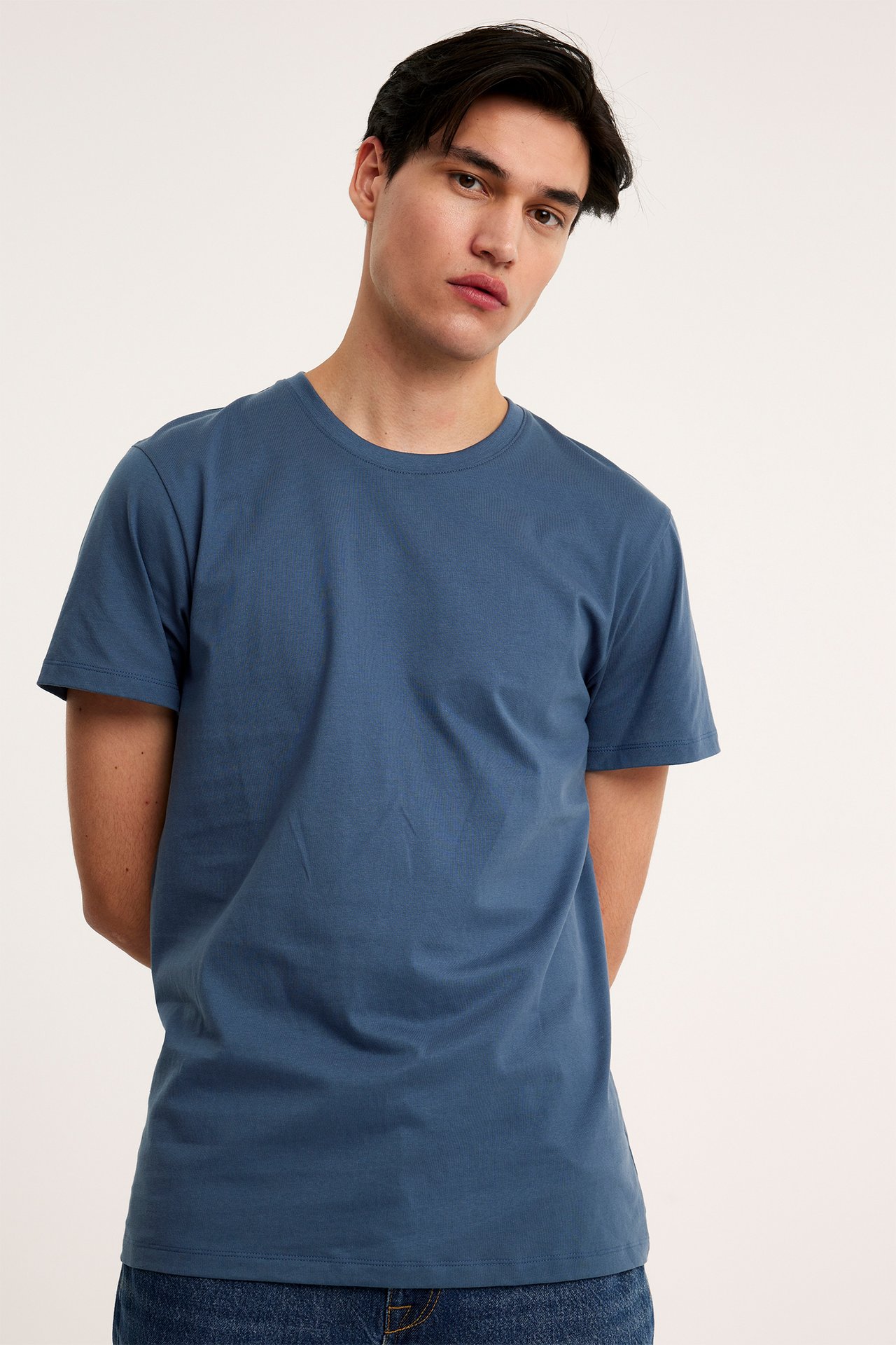 Rundhalsad t-shirt - Mörkblå - 1