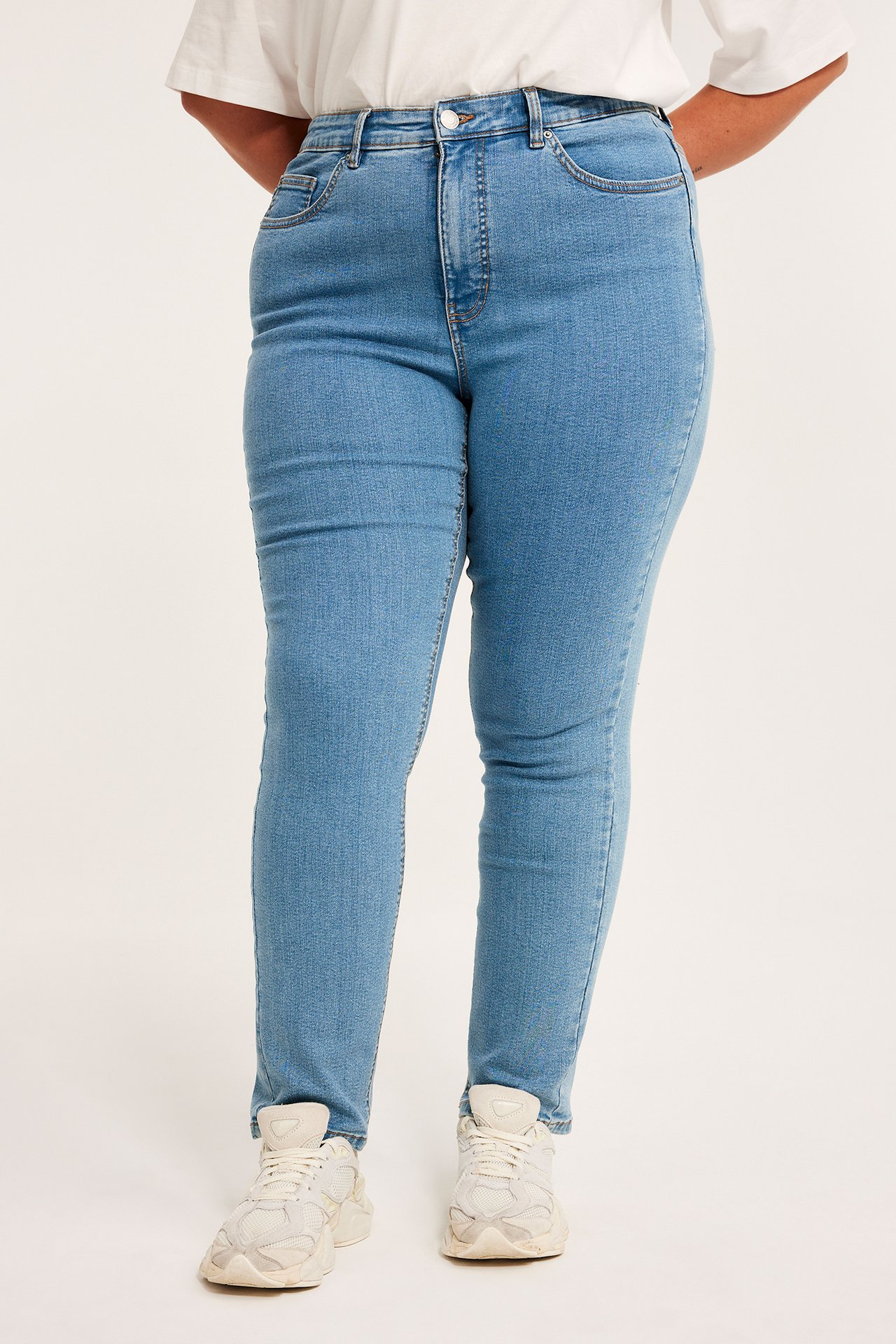 Embracing jeans high waist - Ljus denim - 8