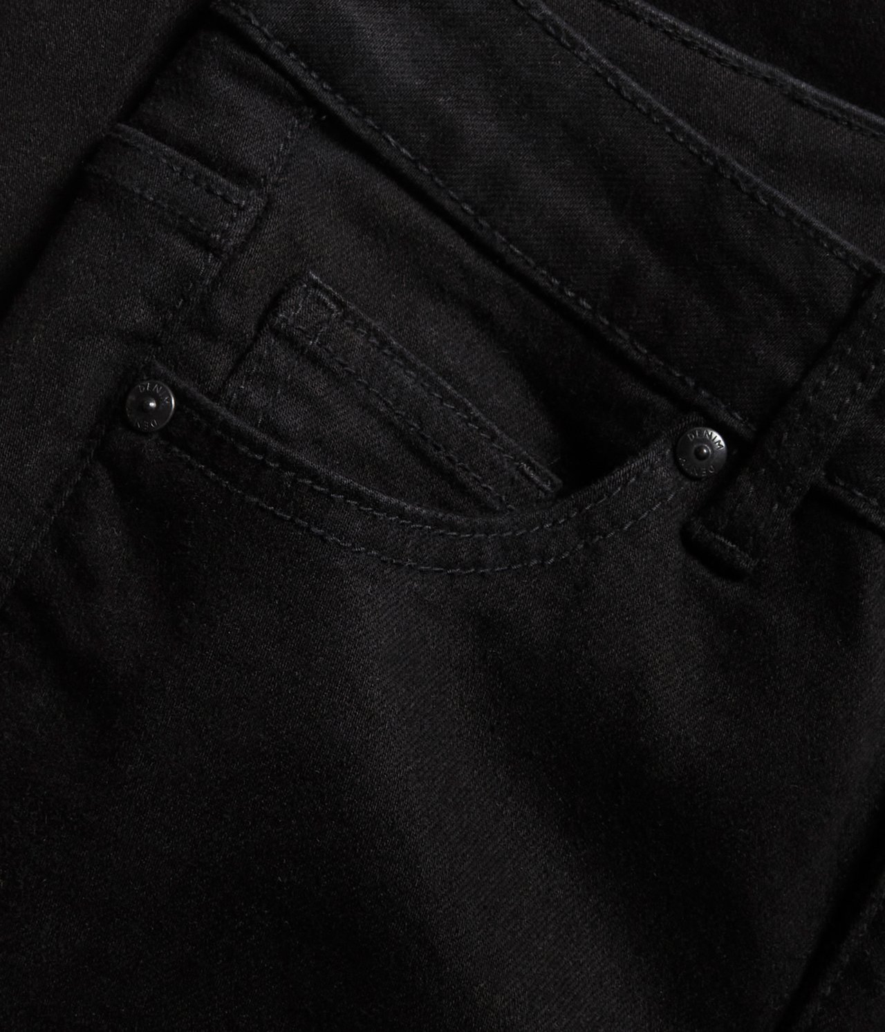 Embracing fit jeans High waist - Svart - 6