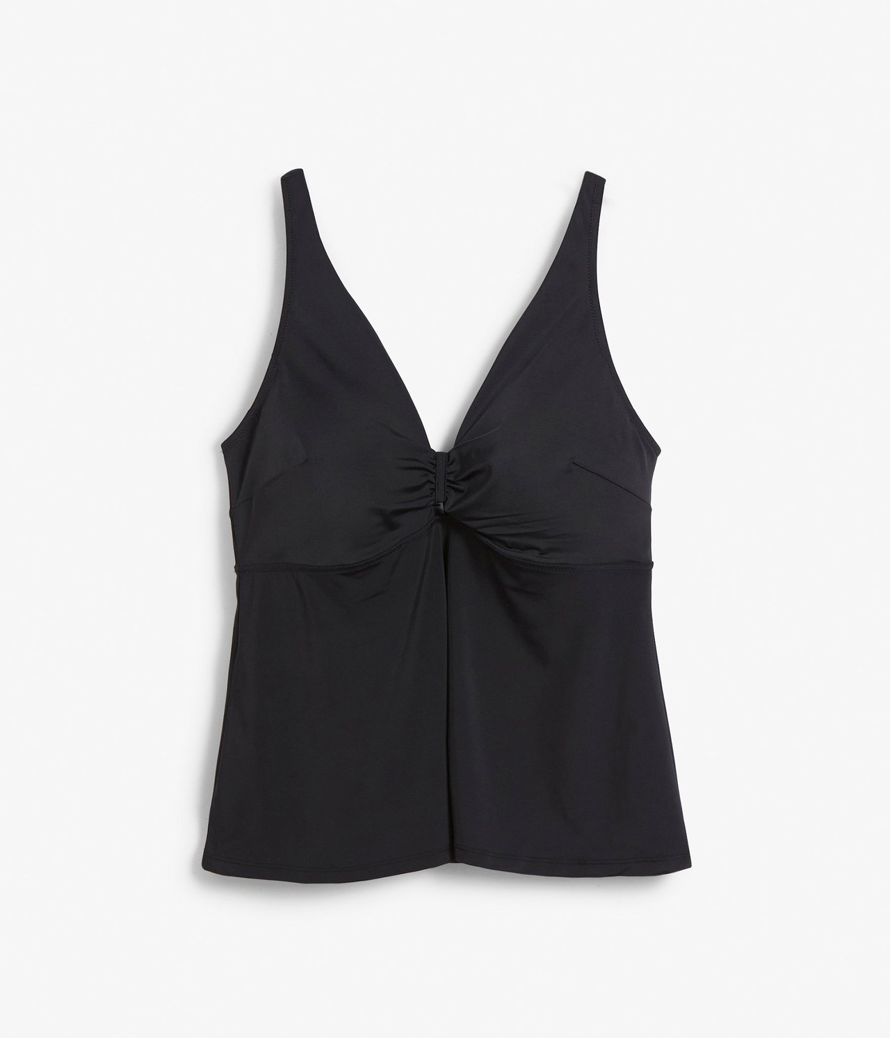 Widok z przodu czarnego, jednolitego topu bikini z regulowanymi ramiączkami, marszczeniem i wycięciem z przodu.