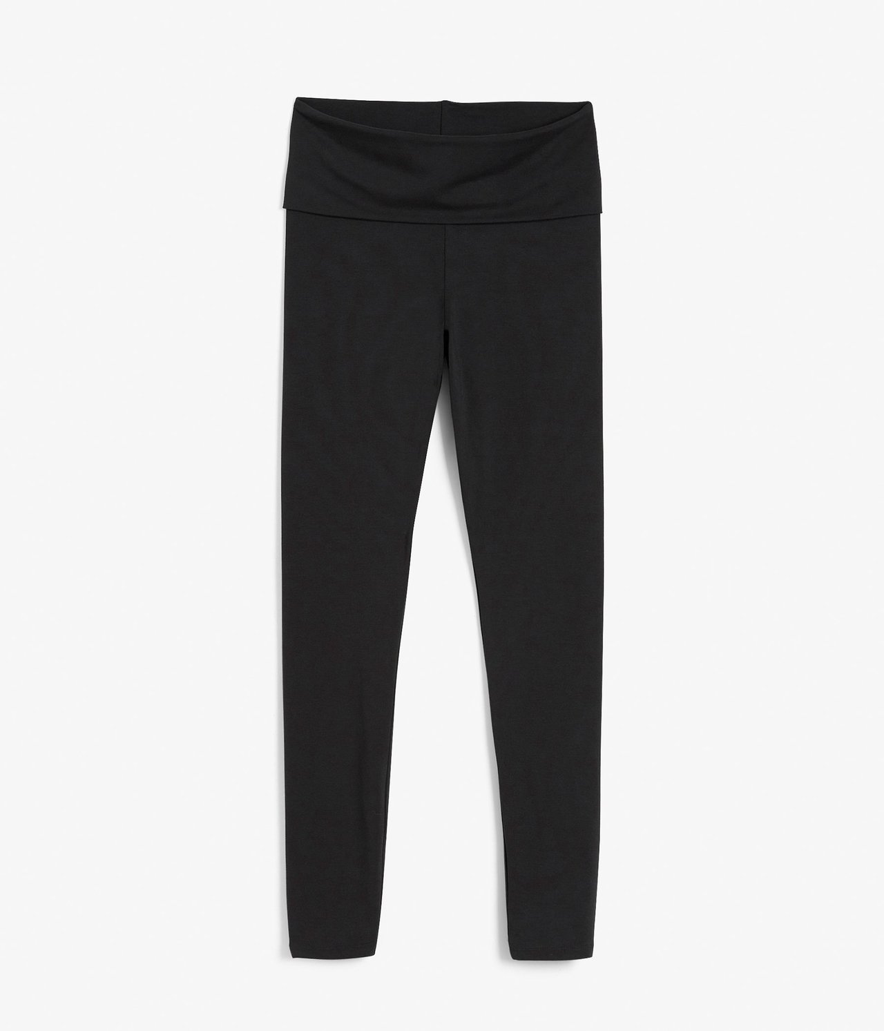 Widok z przodu czarnych legginsów loungewear z miękkiej dzianiny ze składanym pasem.