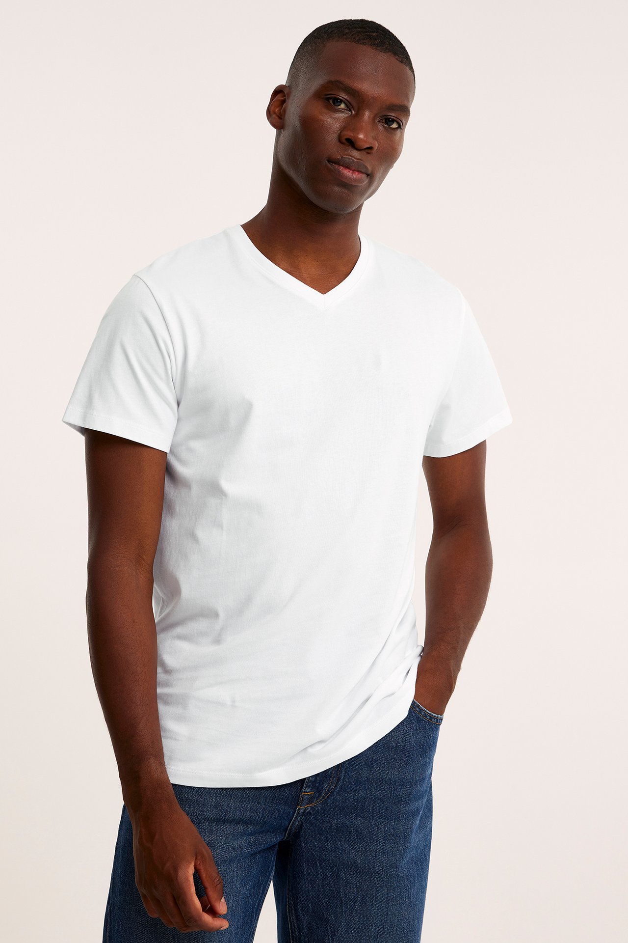 V-ringad t-shirt