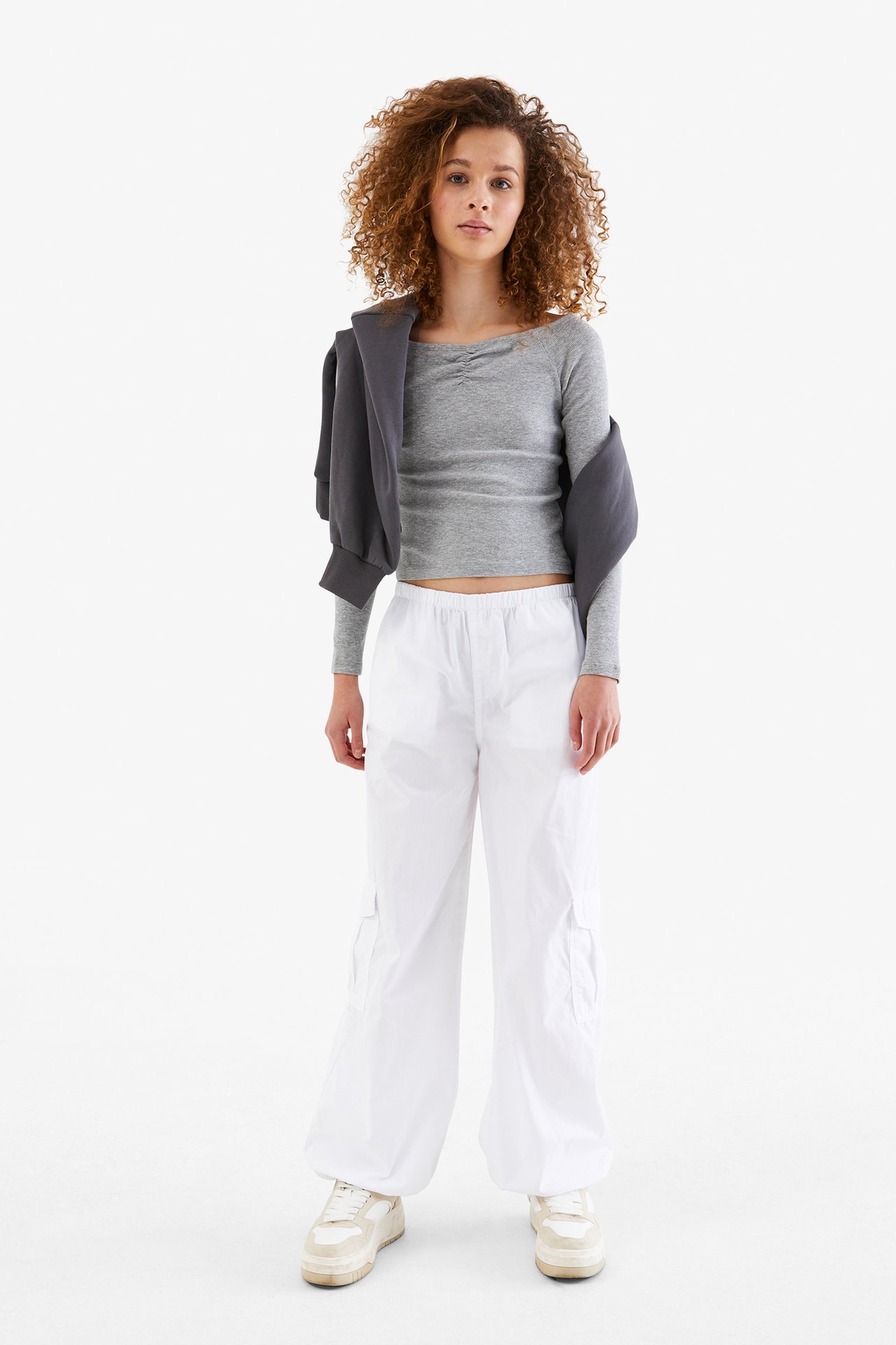 Off shoulder -paita - Vaaleanharmaa - 2