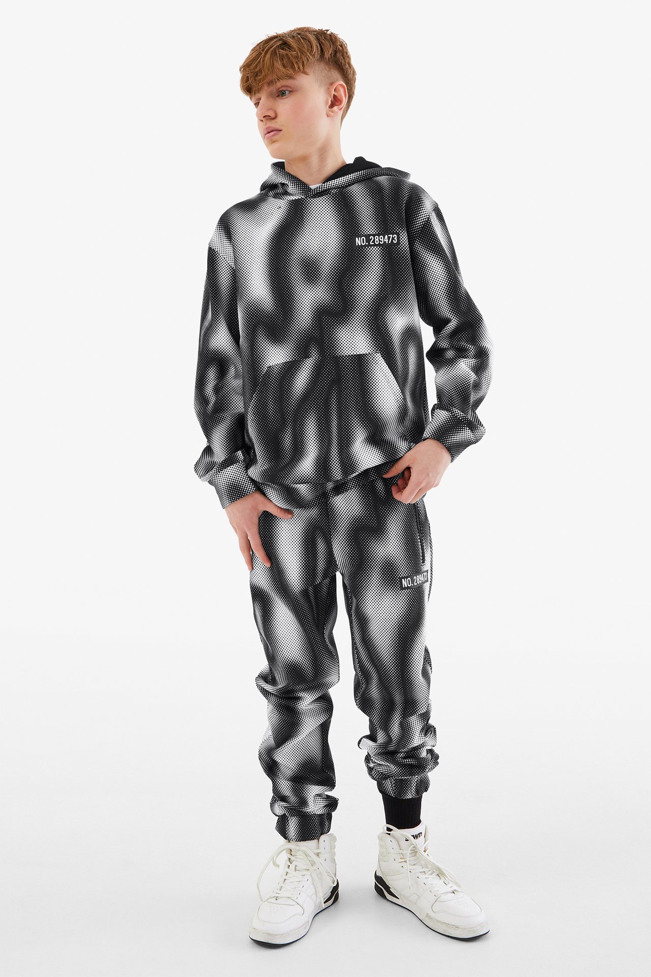 Mönstrad hoodie - Vit - 2