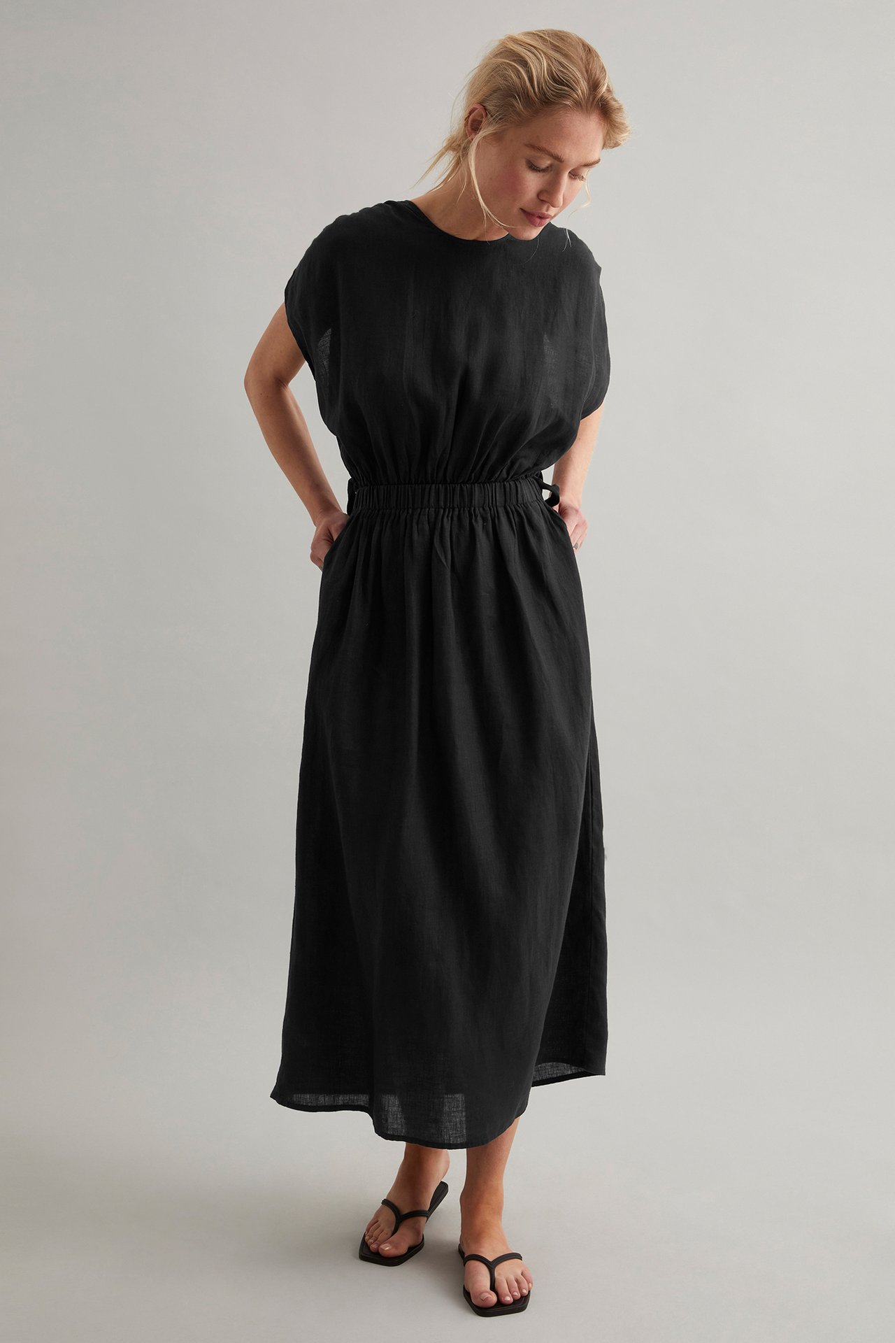 Sukienka z lnu - Czarne - 178cm / Storlek: S - 4