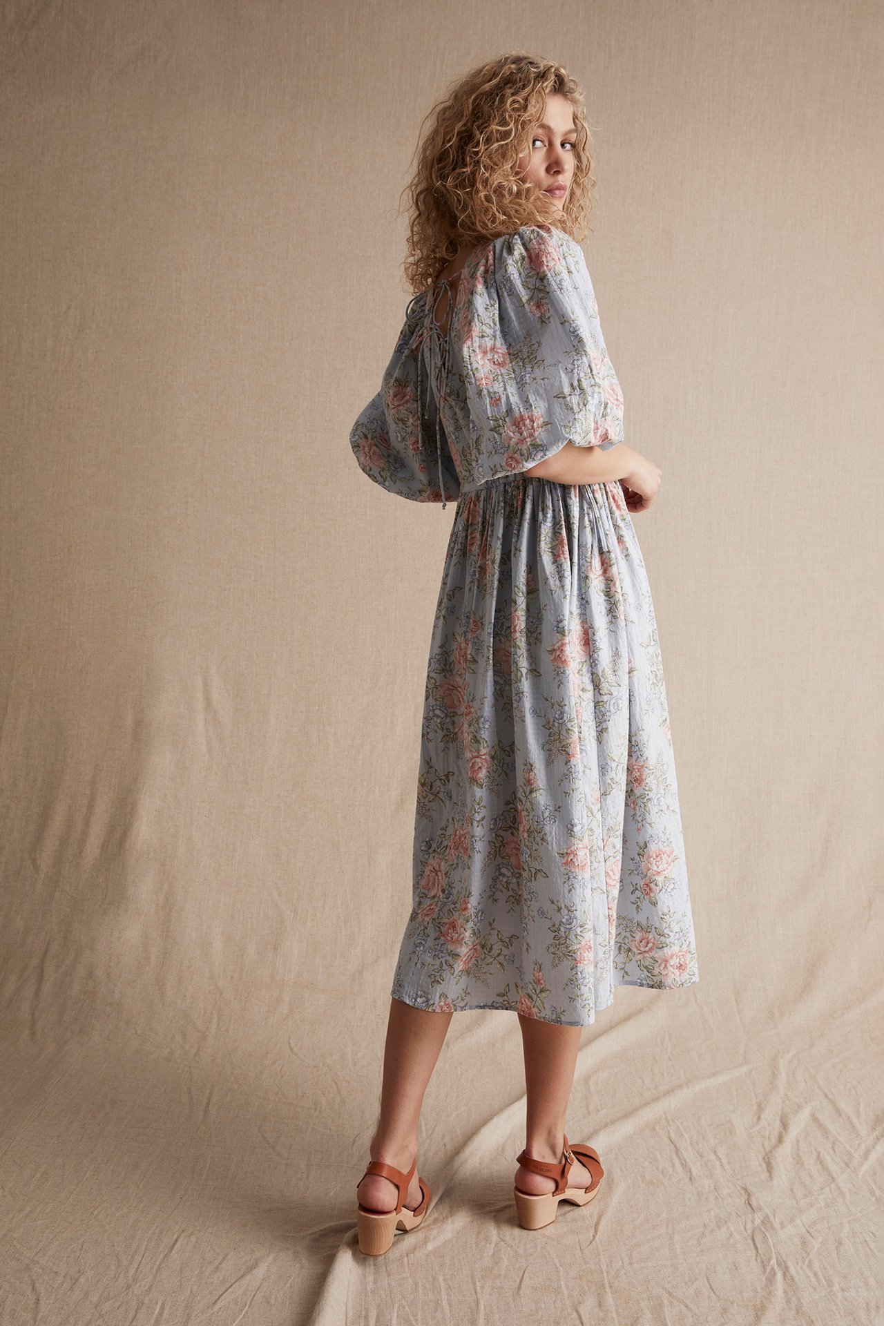 Newbie Woman -malliston kukkakuvioinen mekko - Vaaleansininen - 181cm / Storlek: S - 6