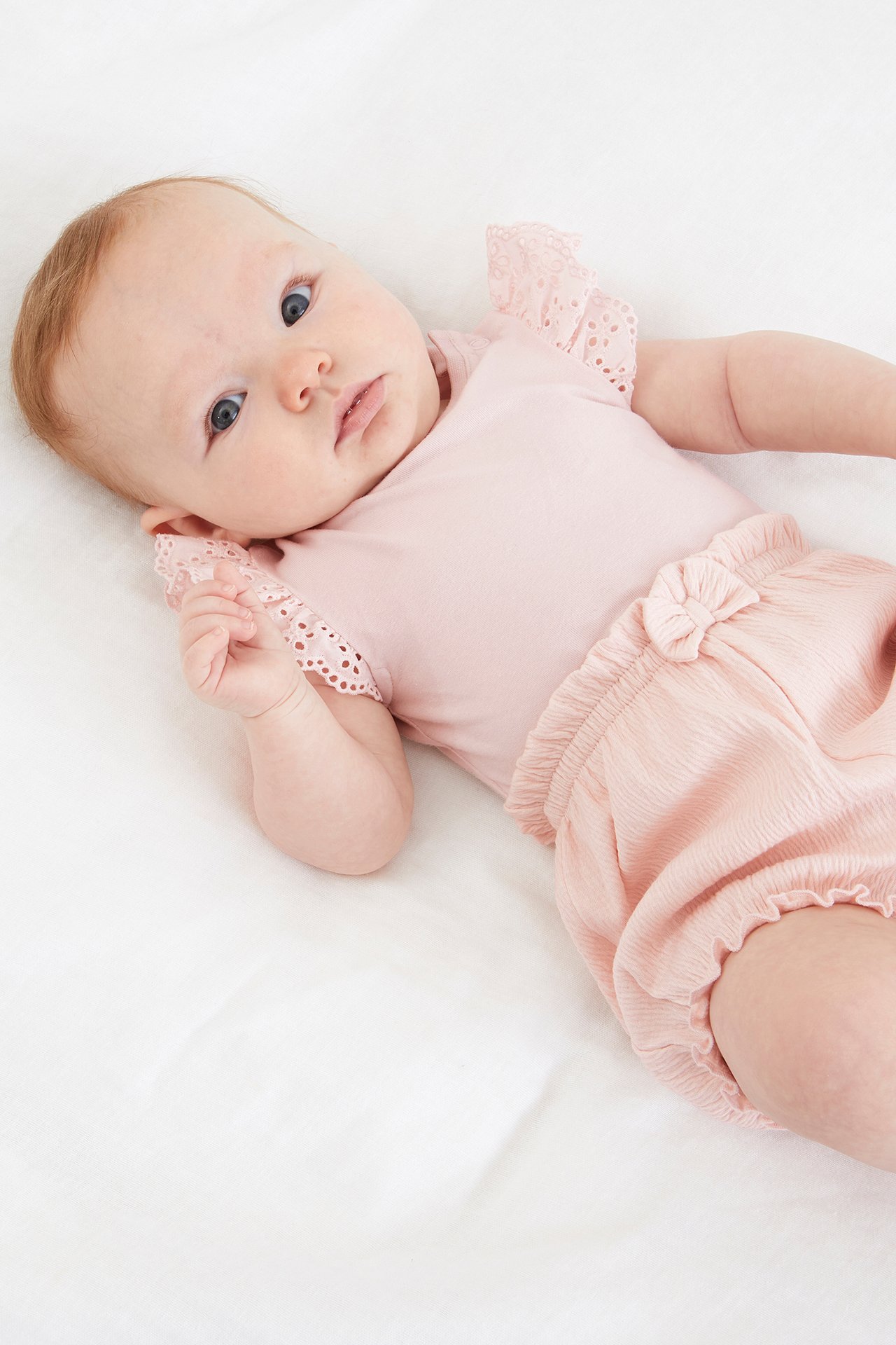 Ärmlös body med volanger - Rosa - 2