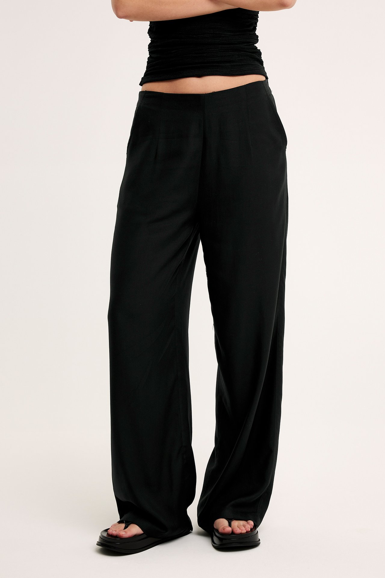 Szerokie spodnie - Czarne - 174cm / Storlek: S - 2
