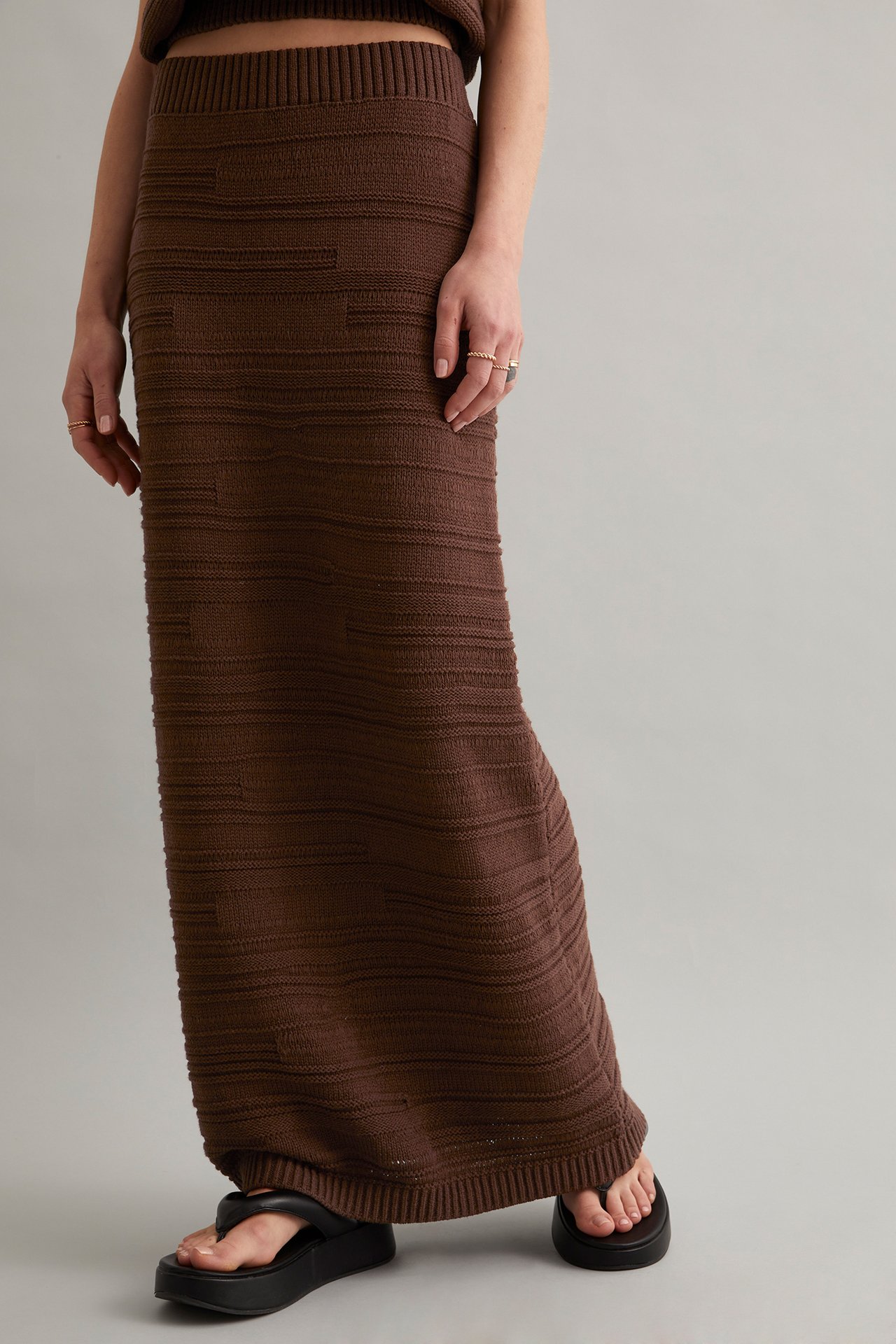 Stickad kjol - Brun - 176cm / Storlek: S - 4