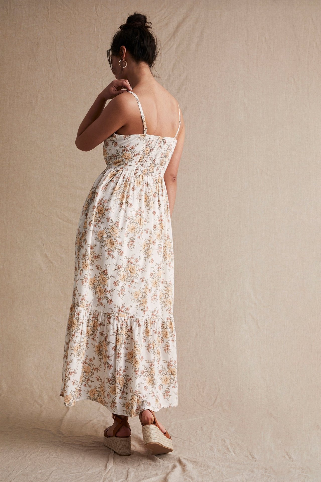 Newbie Woman -malliston kukkakuvioinen mekko Luonnonvalkoinen - null - 2