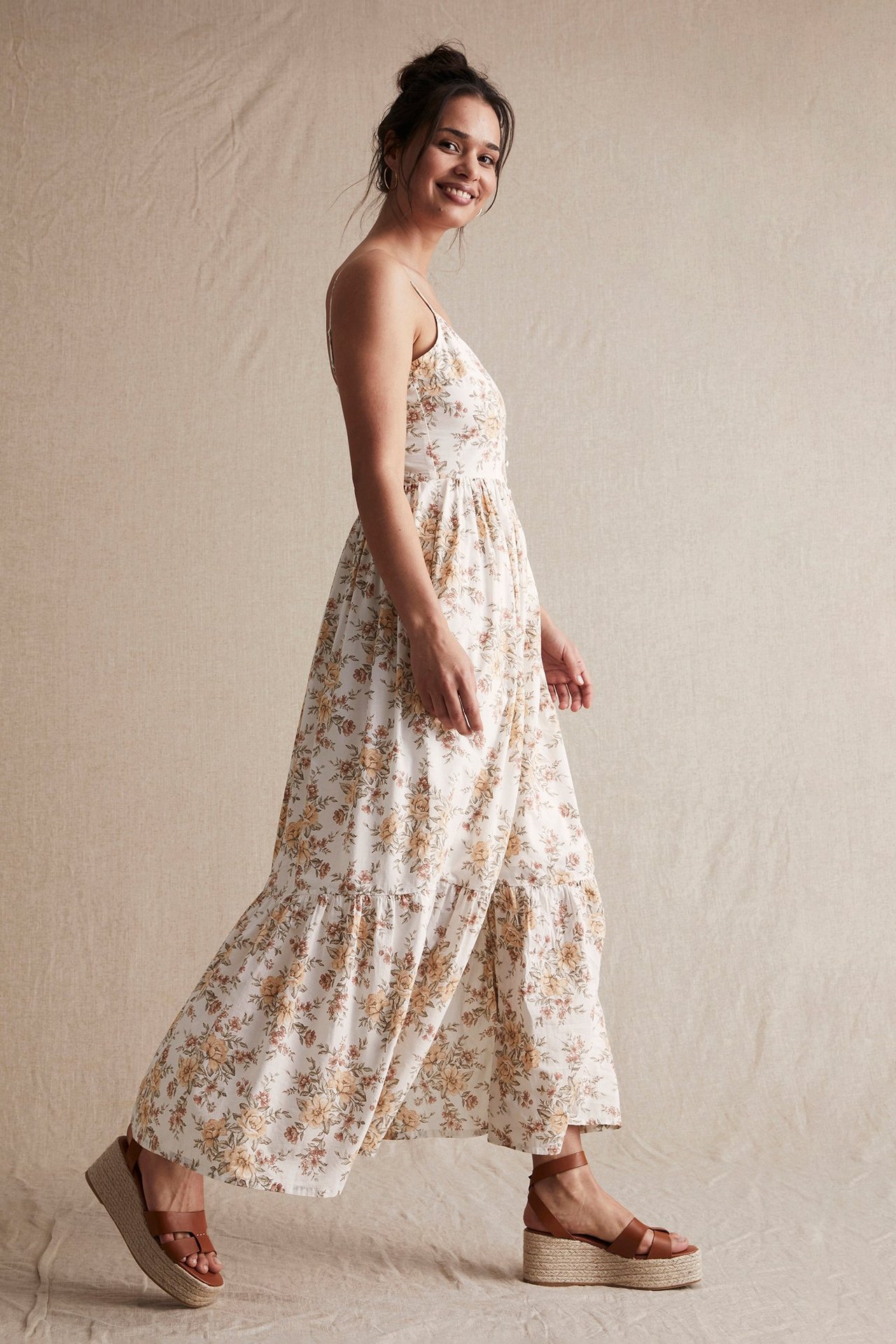 Newbie Woman -malliston kukkakuvioinen mekko Luonnonvalkoinen - null - 4