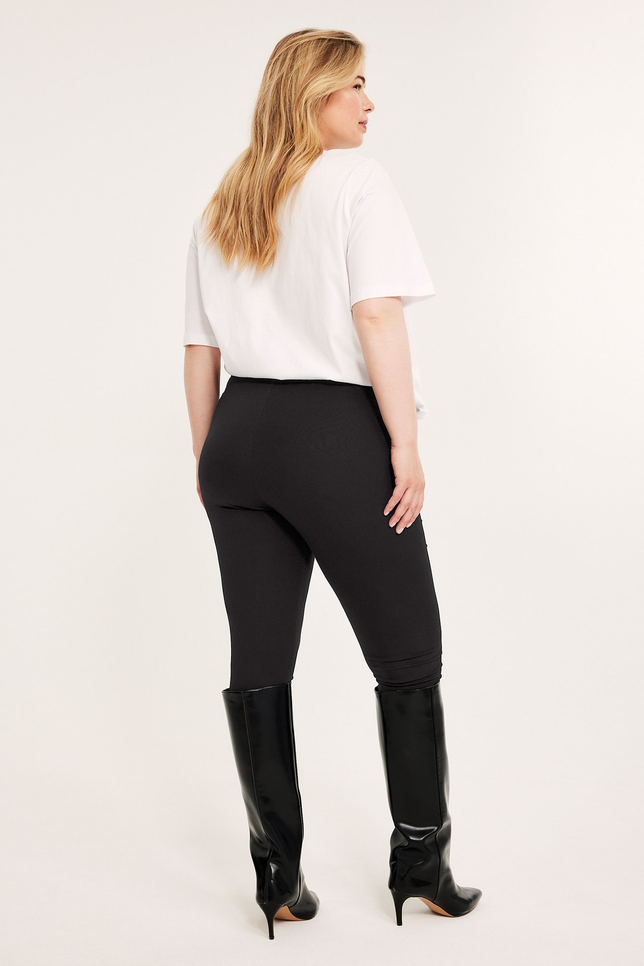 Leggingsit - Musta - 9