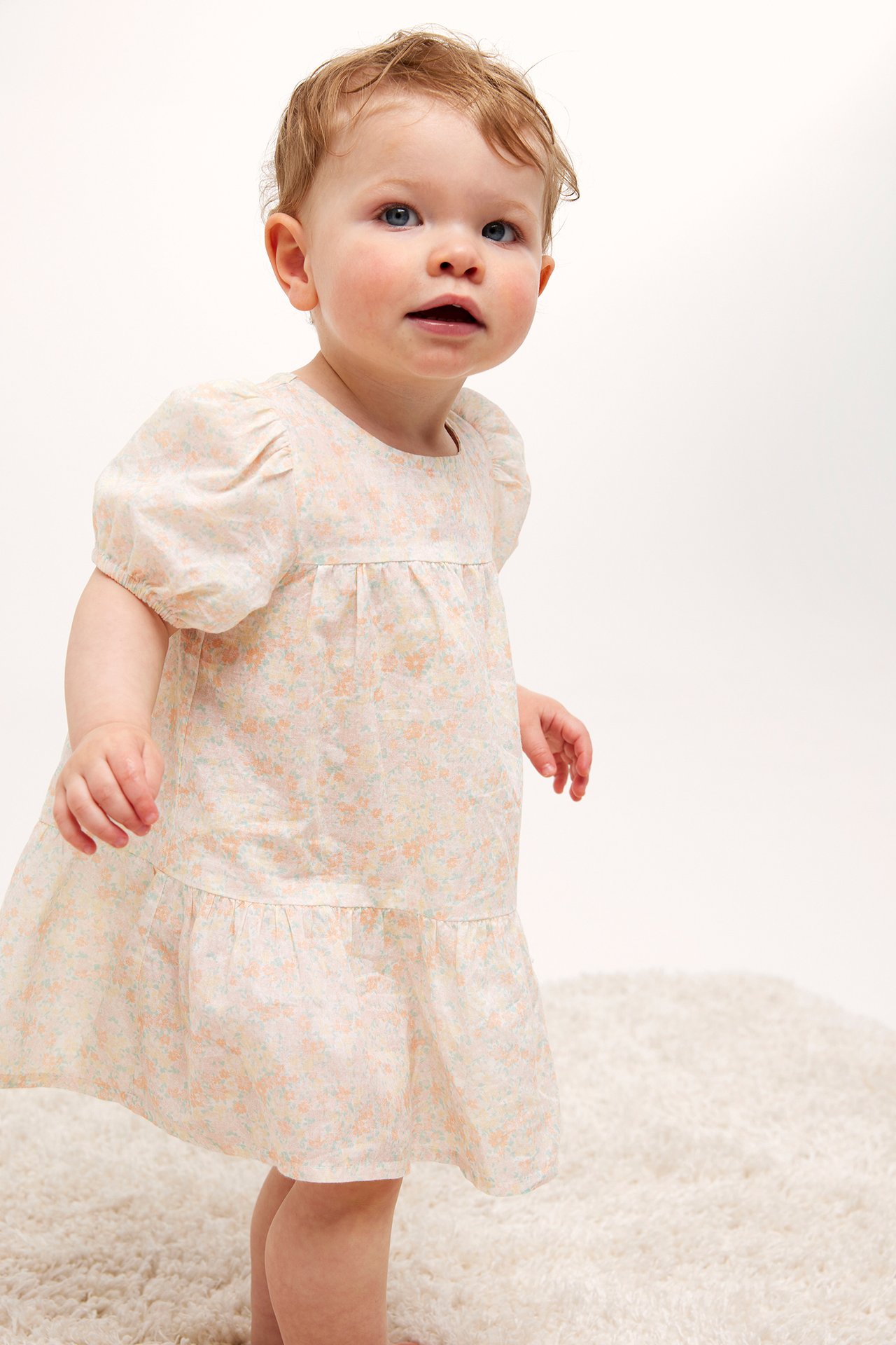 Blommig babyklänning - Offwhite - 1