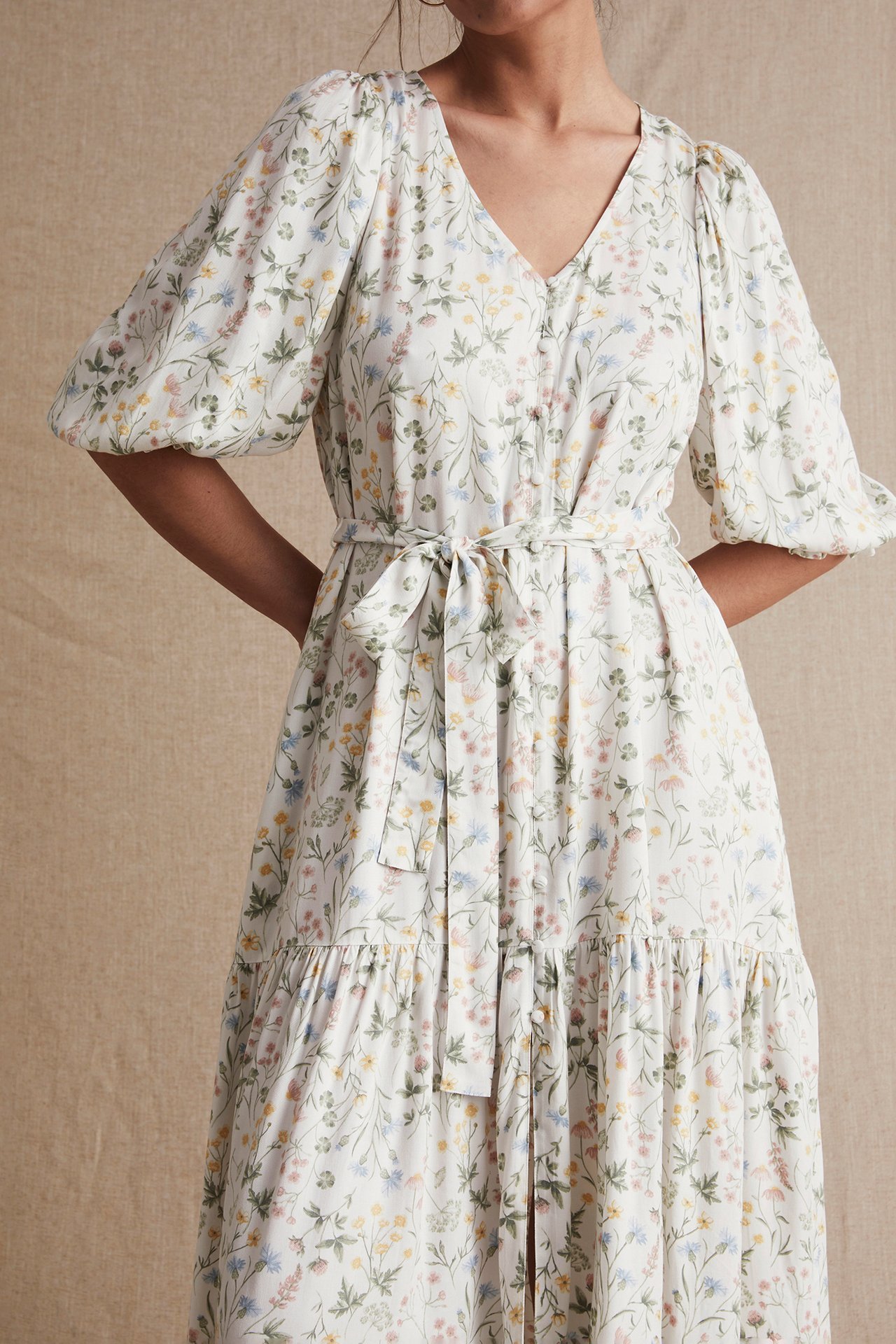 Newbie Woman -malliston kukkakuvioinen mekko - Luonnonvalkoinen - 181cm / Storlek: S - 4