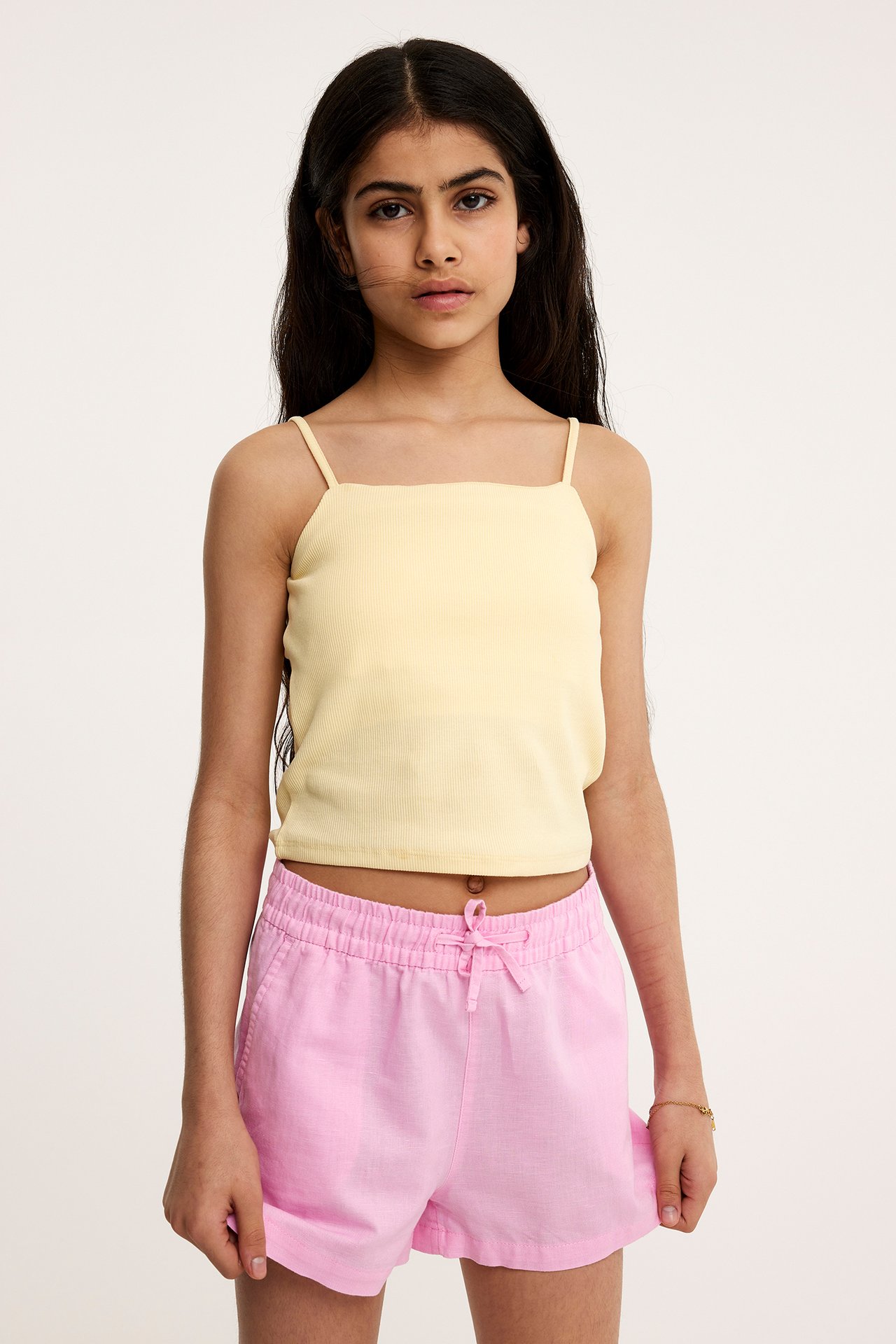 Ribattu toppi - Vaaleanbeige - 1