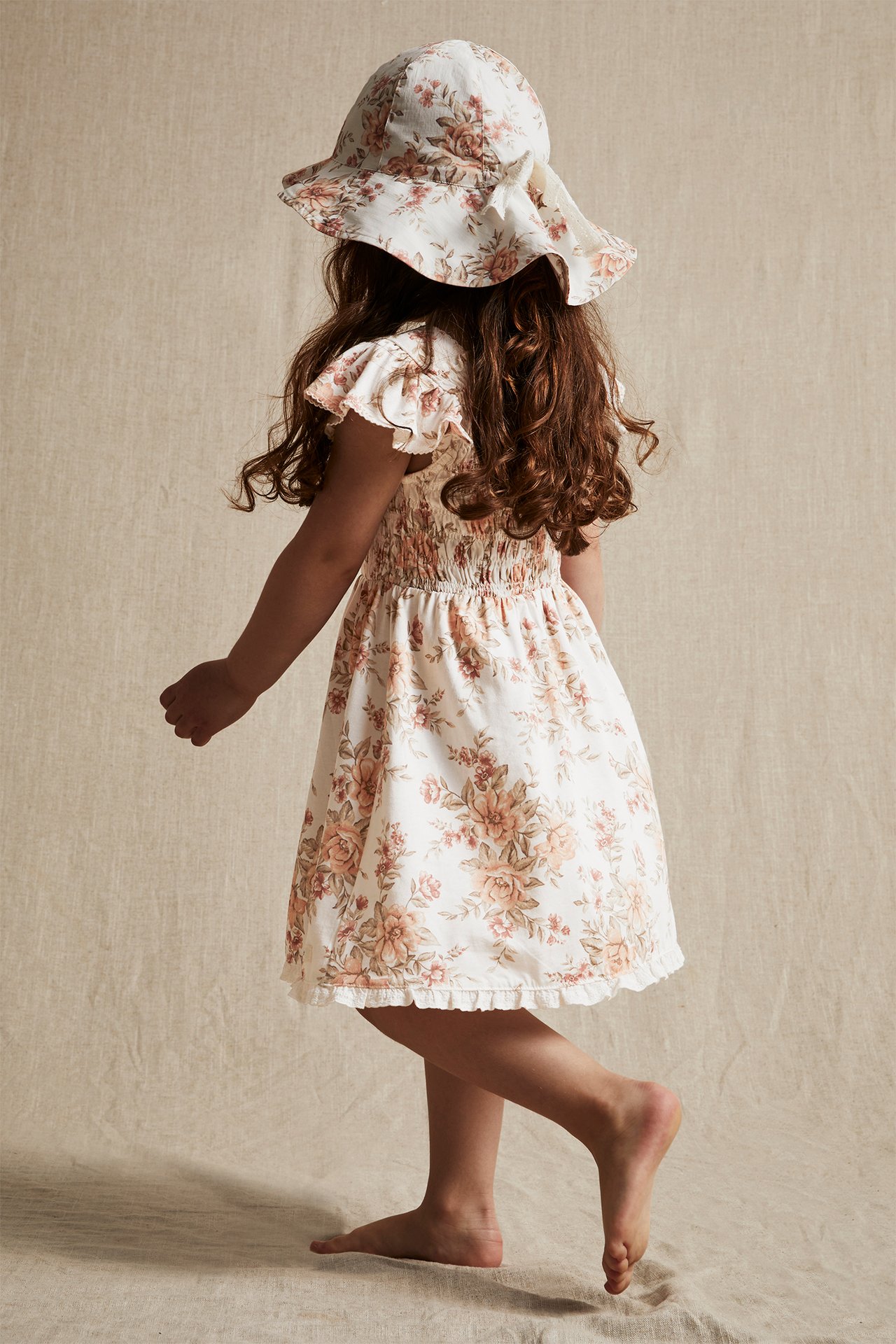 Blomstrete kjole med volanger Offwhite - null - 3