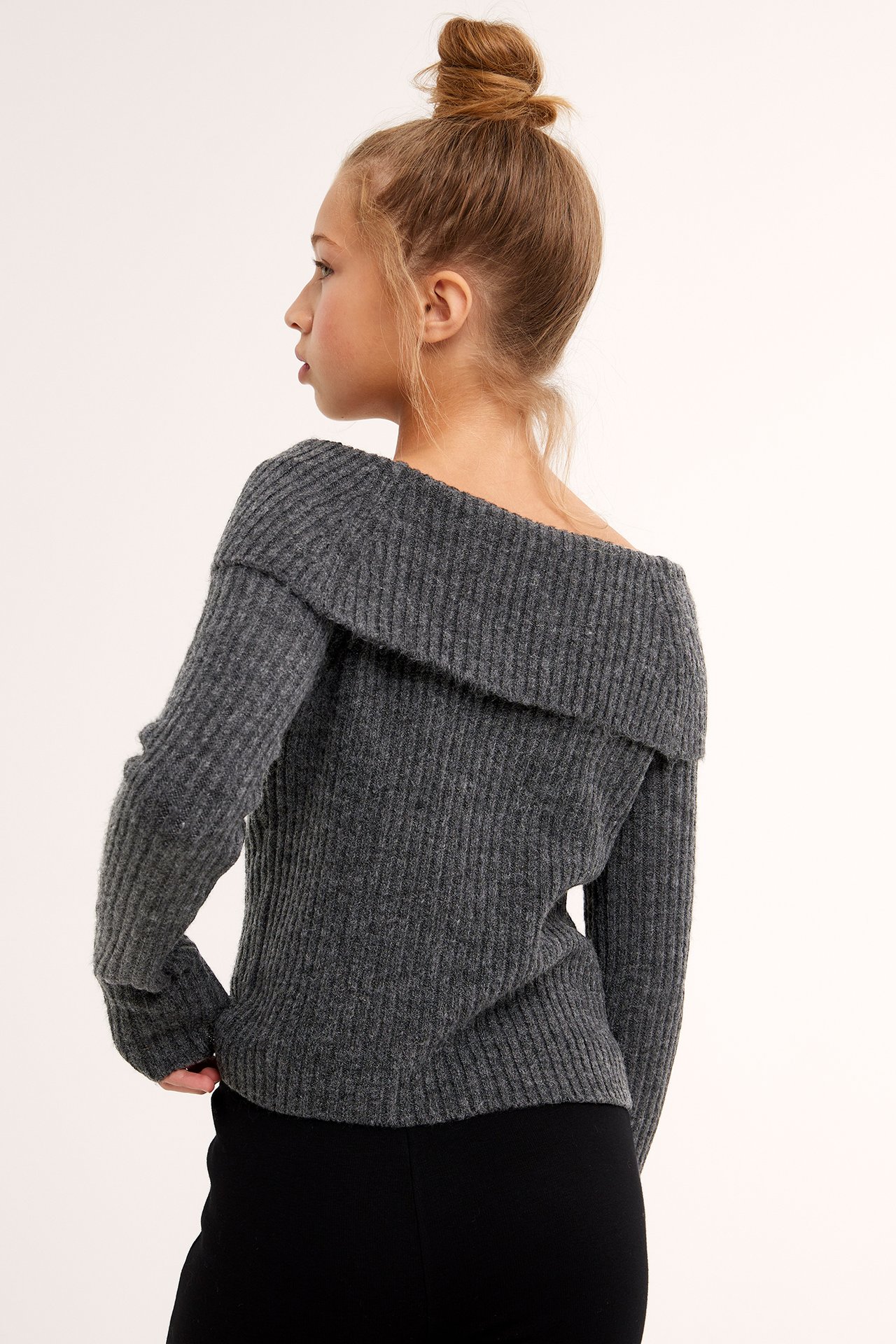 Ribbineulottu off-shoulder-pusero - Tummanharmaa - 3