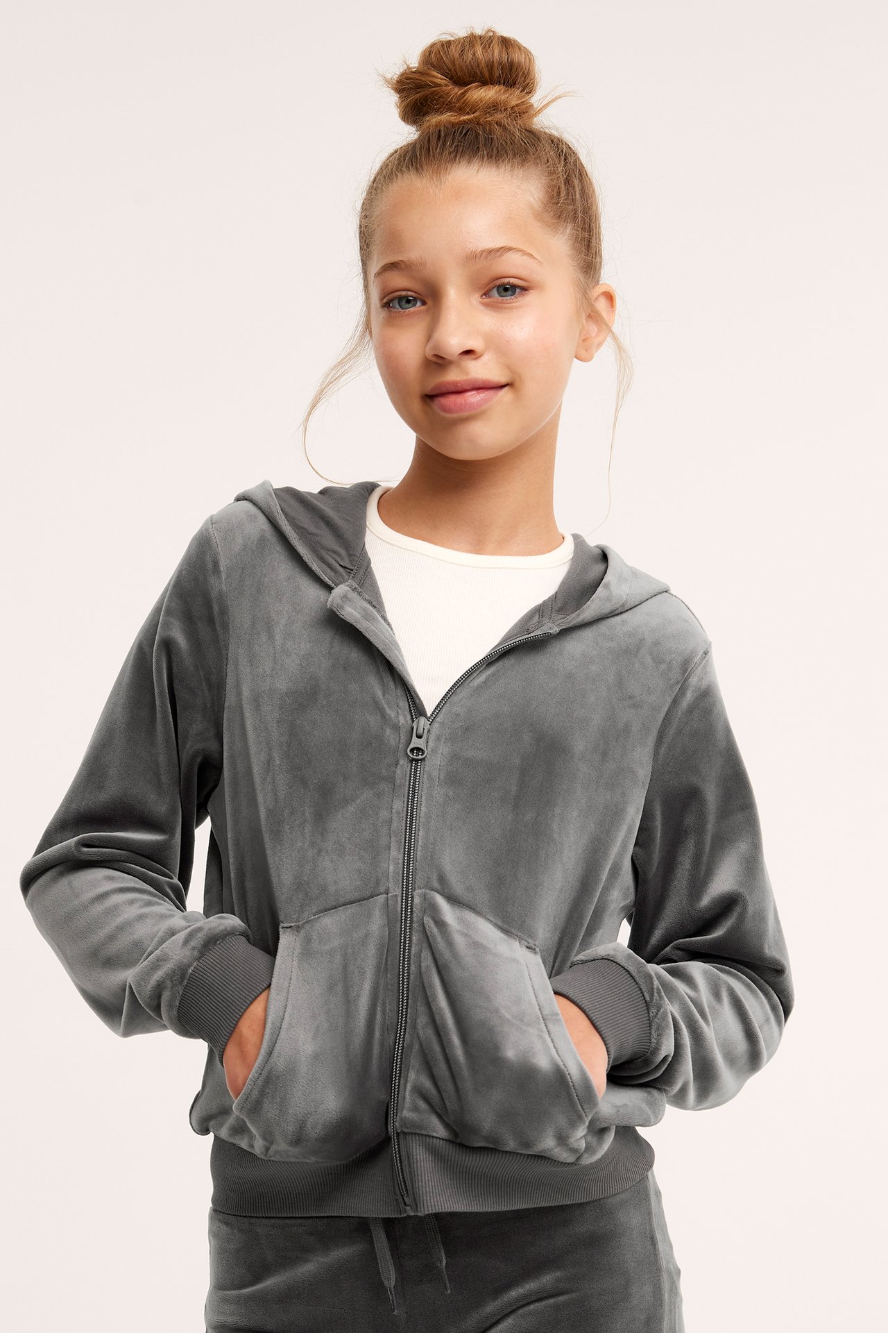 Hoodie i velour - Mörkgrå - 3
