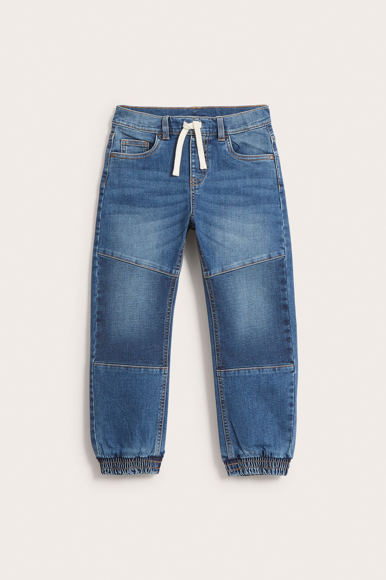 Relaxed jeans tough knee