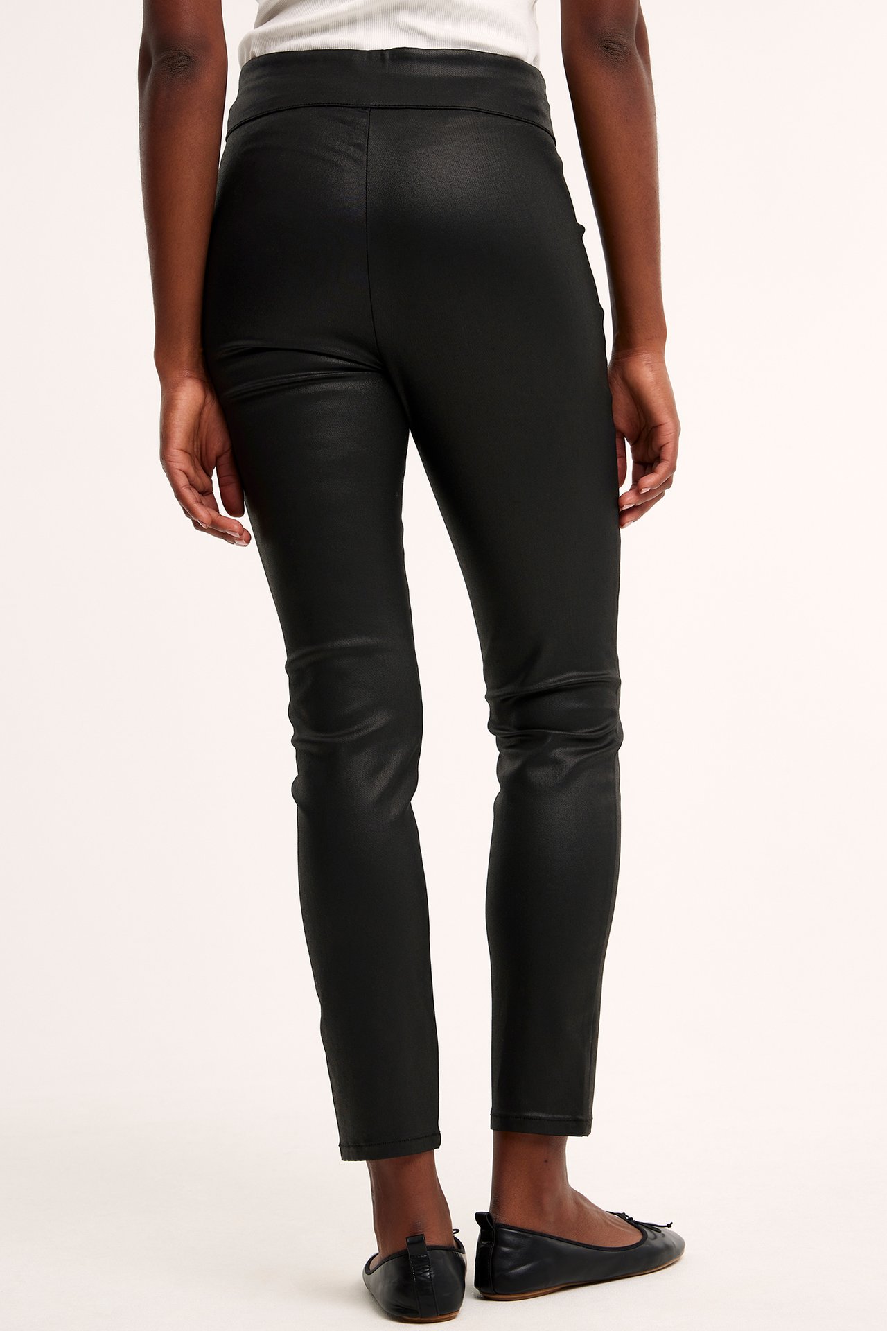Leggings i skinnimitation - Svart - 4