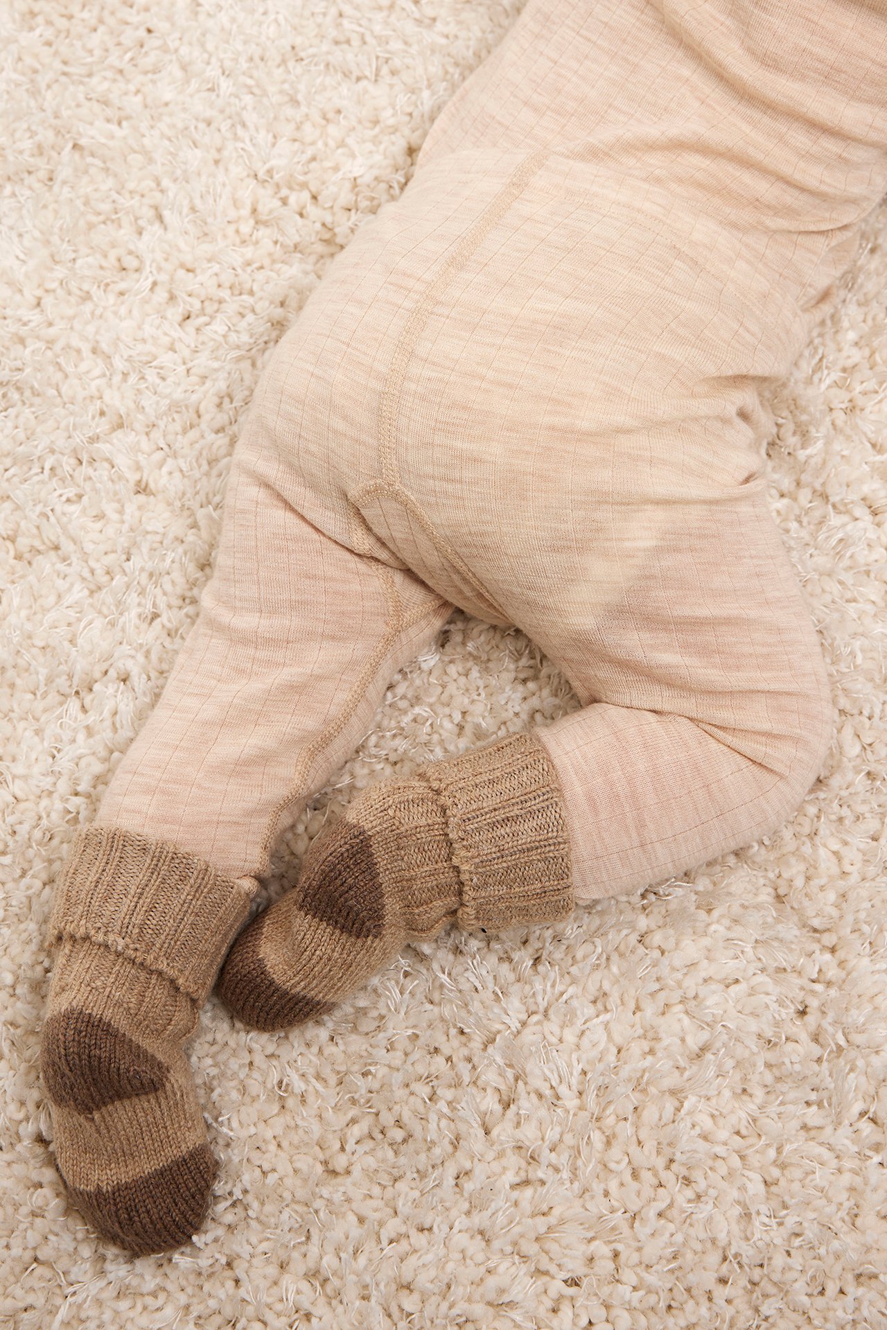 Ribbade leggings i ull baby - Melerad beige - 3