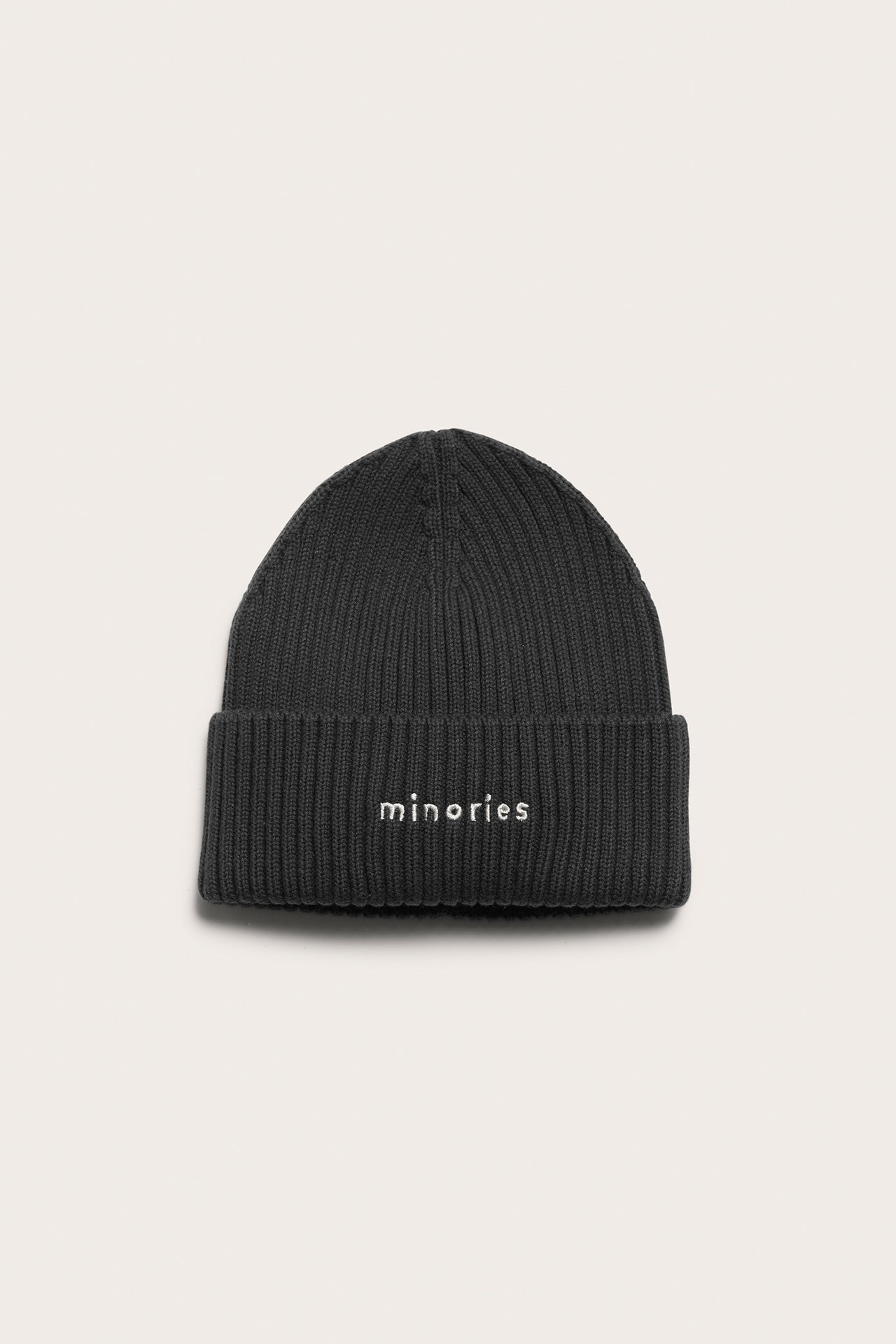 Ribbstickad mössa - Svart - 1