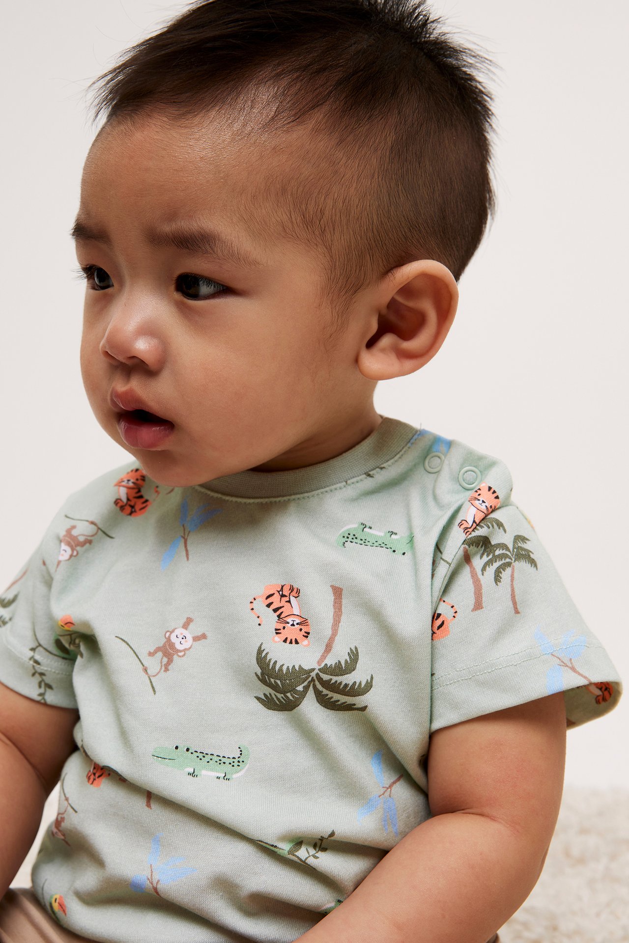 Kuviollinen vauvojen t-paita Vaaleanvihreä - null - 1
