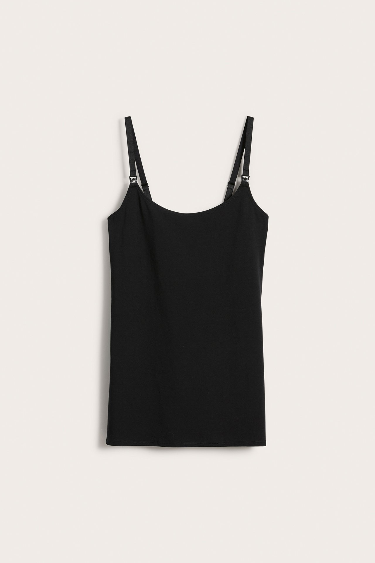 Widok z przodu czarnej, miękkiej koszulki do karmienia z mieszanki bawełny, z regulowanymi ramiączkami i zapięciami.