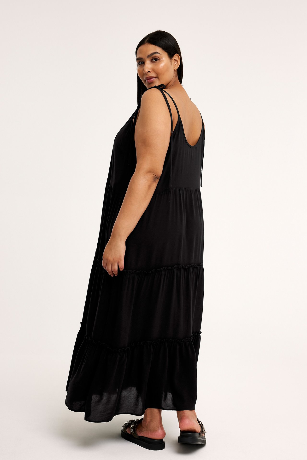 Sukienka z falbanami - Czarne - 172cm / Storlek: XL - 3