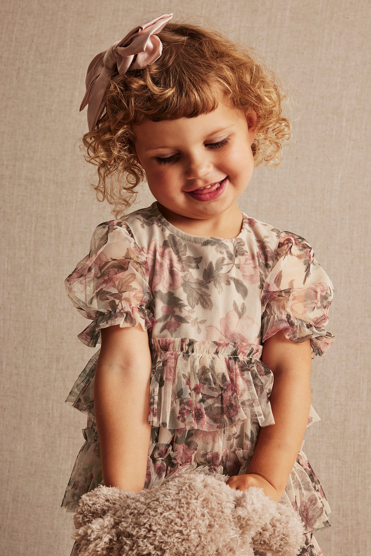 Blomstrete meshkjole - Beige - 2