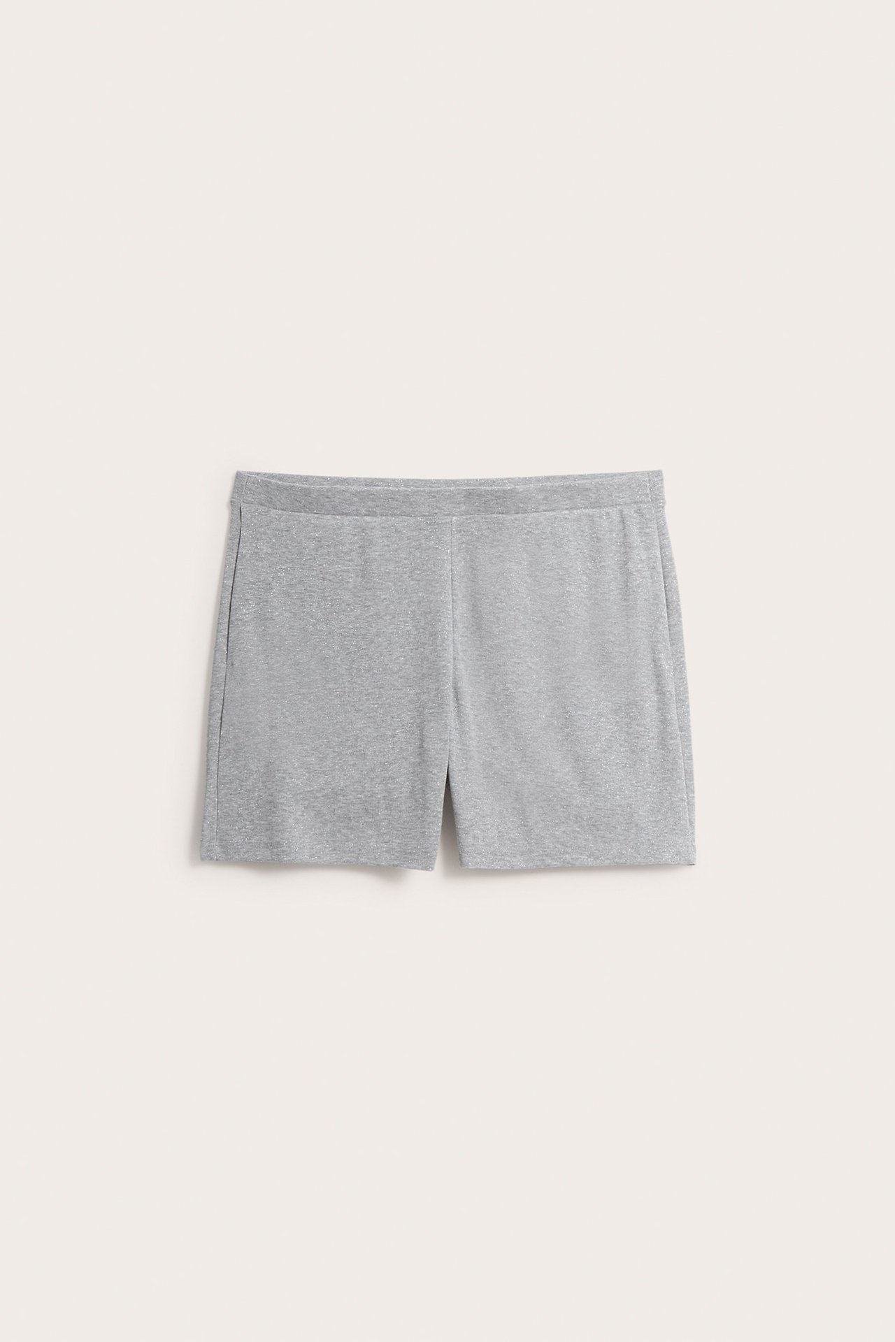 Finstickade shorts