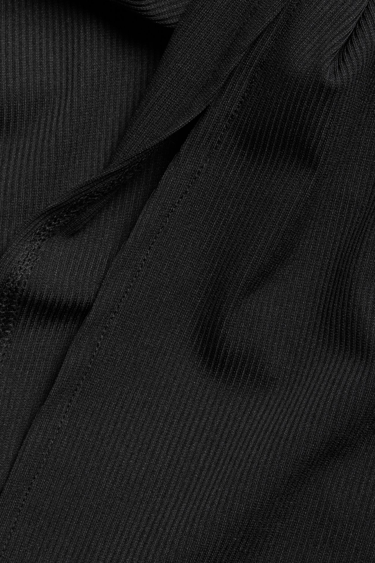 Lyhyemmän malliset housut - Musta - 5