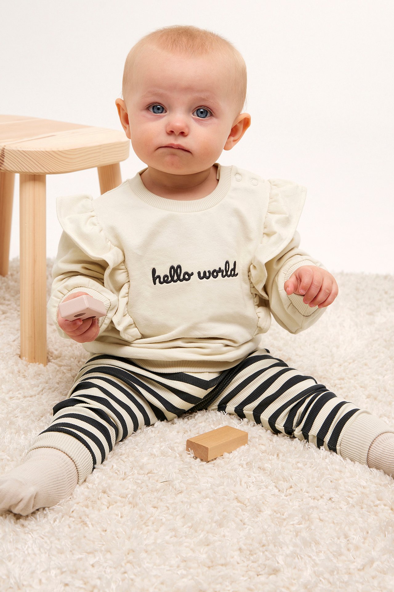 Sweatshirt med volang baby - Ljusbeige - 3