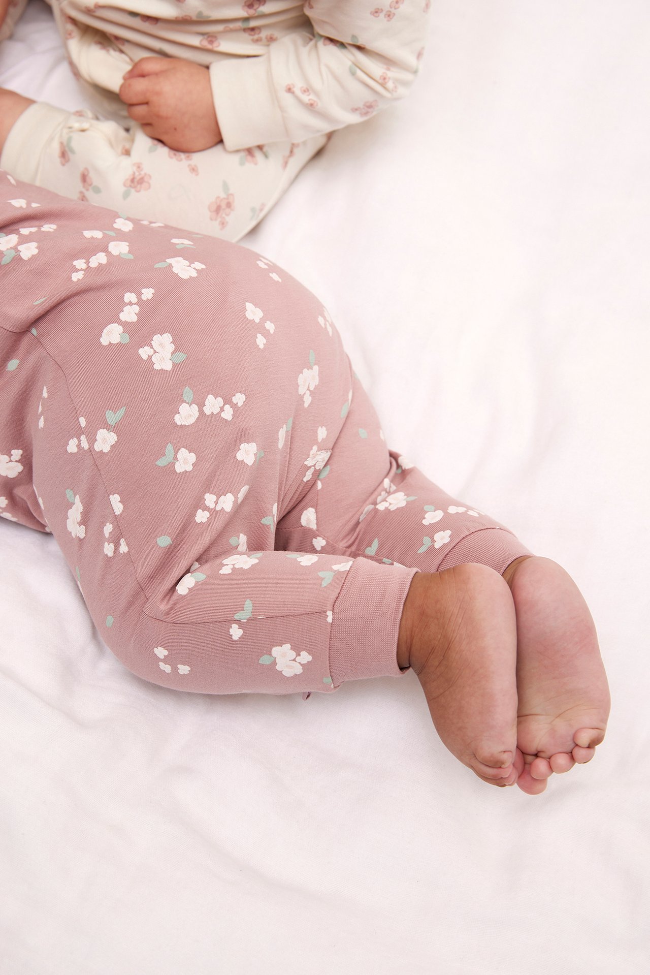 Kukkakuvioiset pikkulasten pyjamat, 2 kpl:n pakkaus - Luonnonvalkoinen - 4