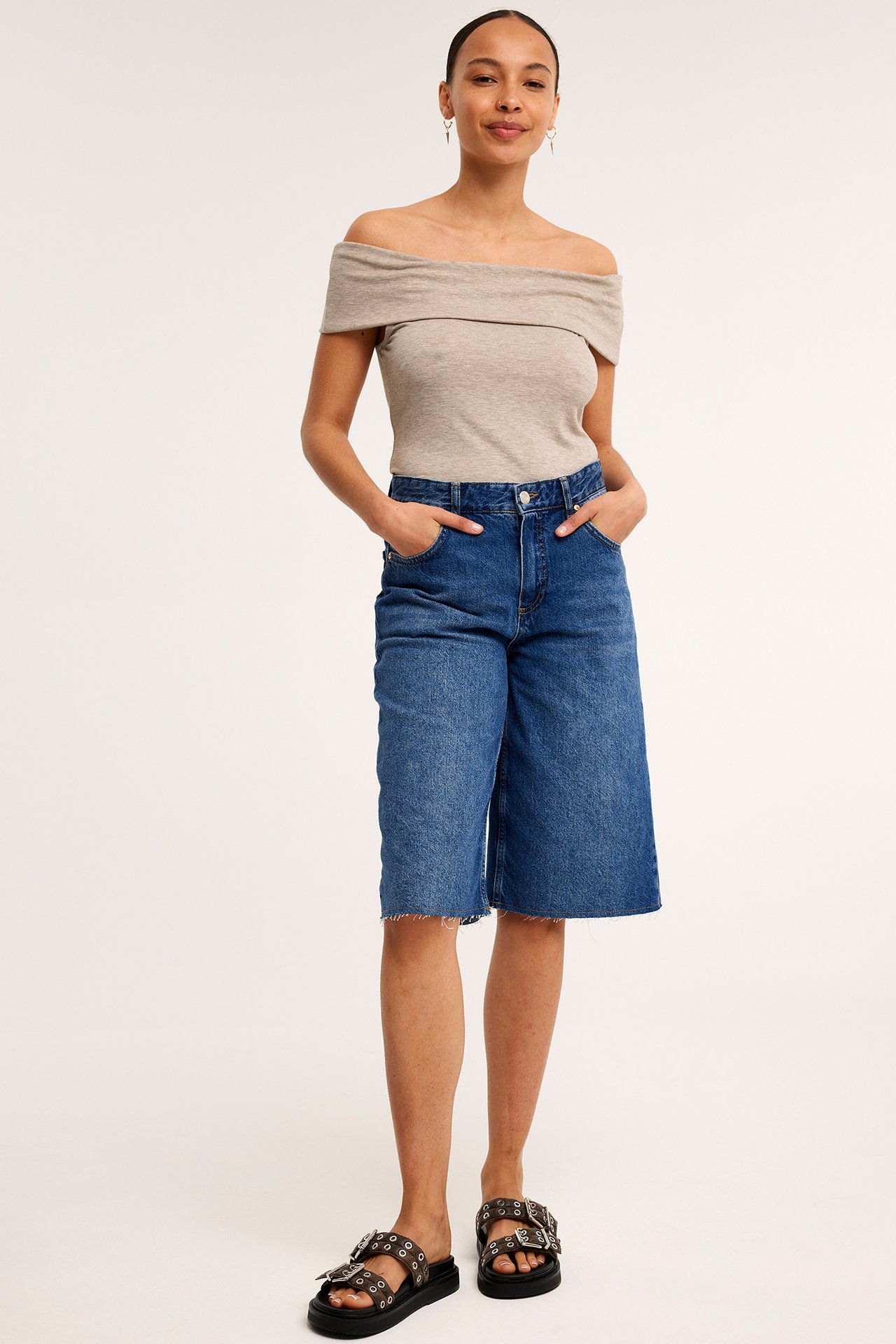 Off-shoulder-paita - Meleerattu beige - 3
