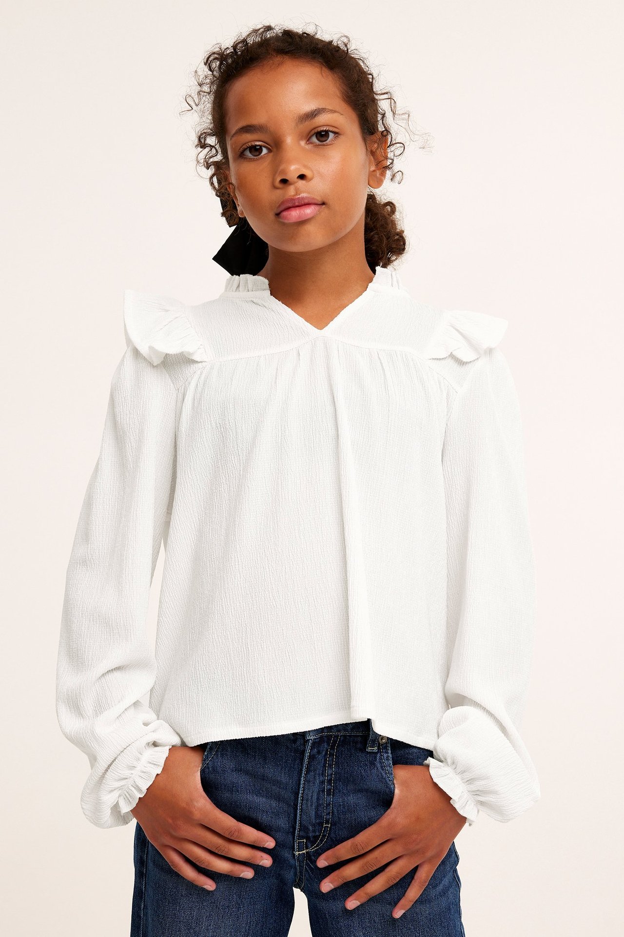 Blus med volangdetaljer - Offwhite - 4