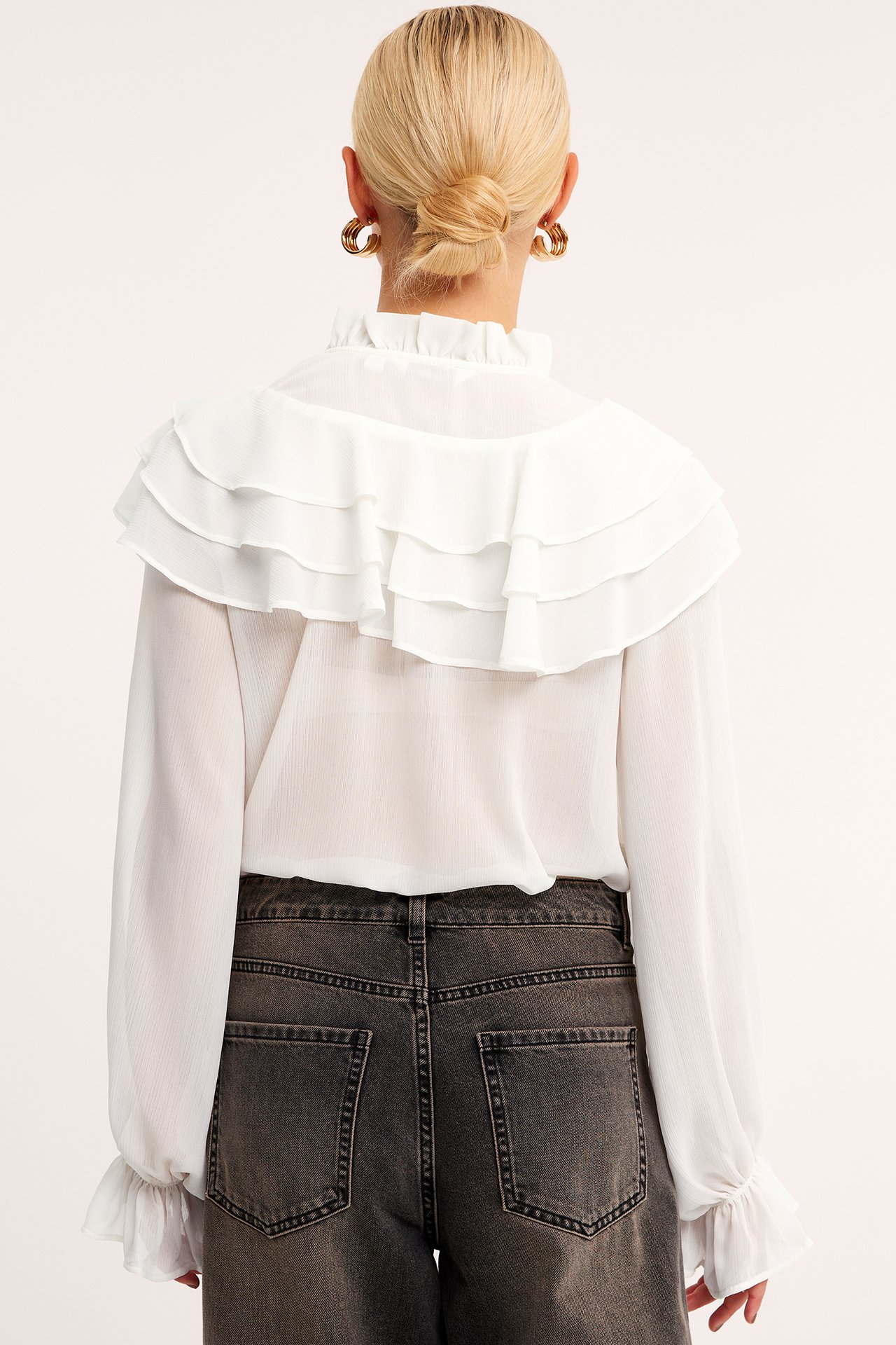 Blus med volanger - Offwhite - 176cm / Storlek: S - 5